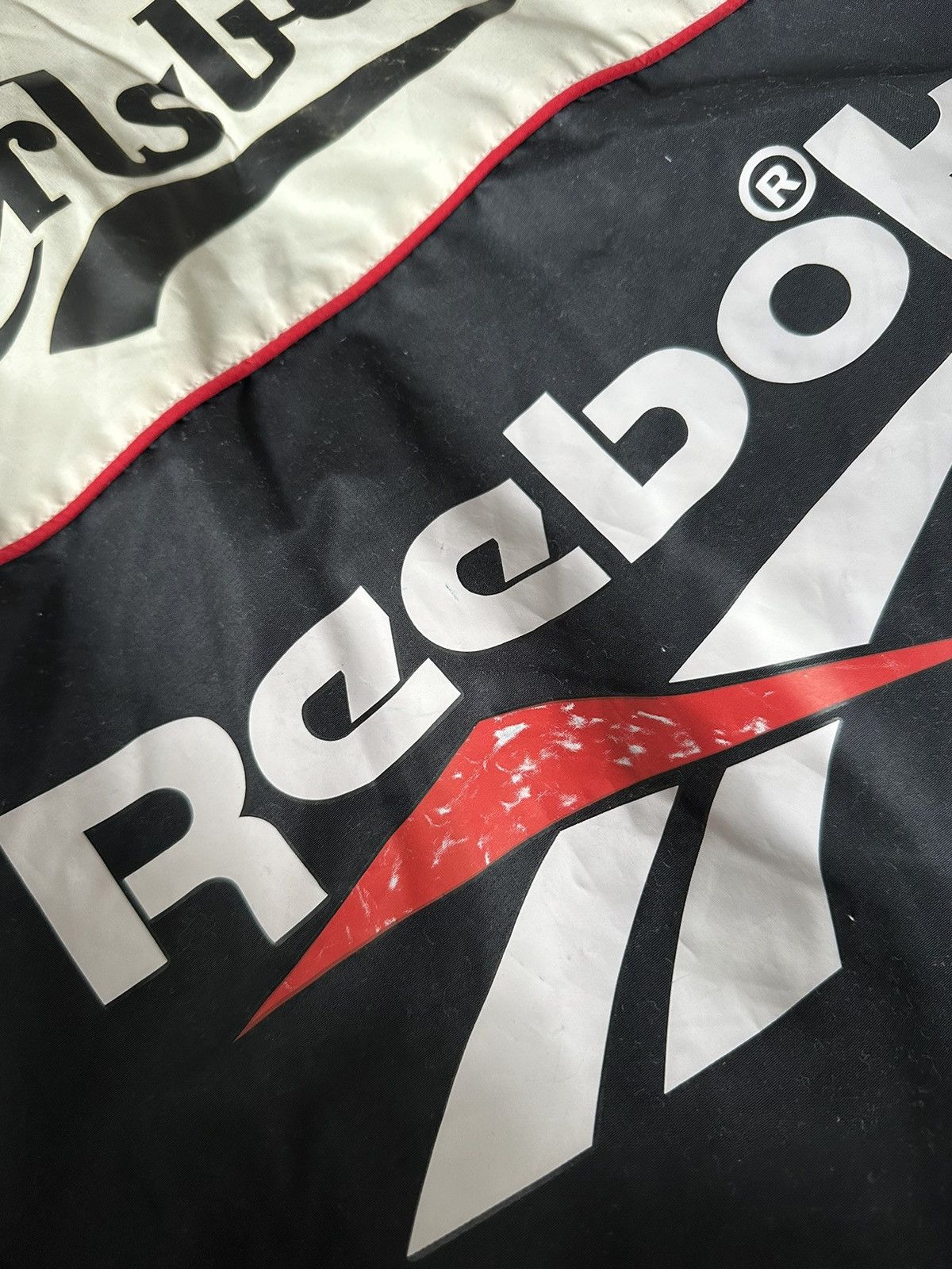 Reebok Reebok Liverpool England Vintage Winter Training Parka sizeS Size US S / EU 44-46 / 1 - 18 Thumbnail
