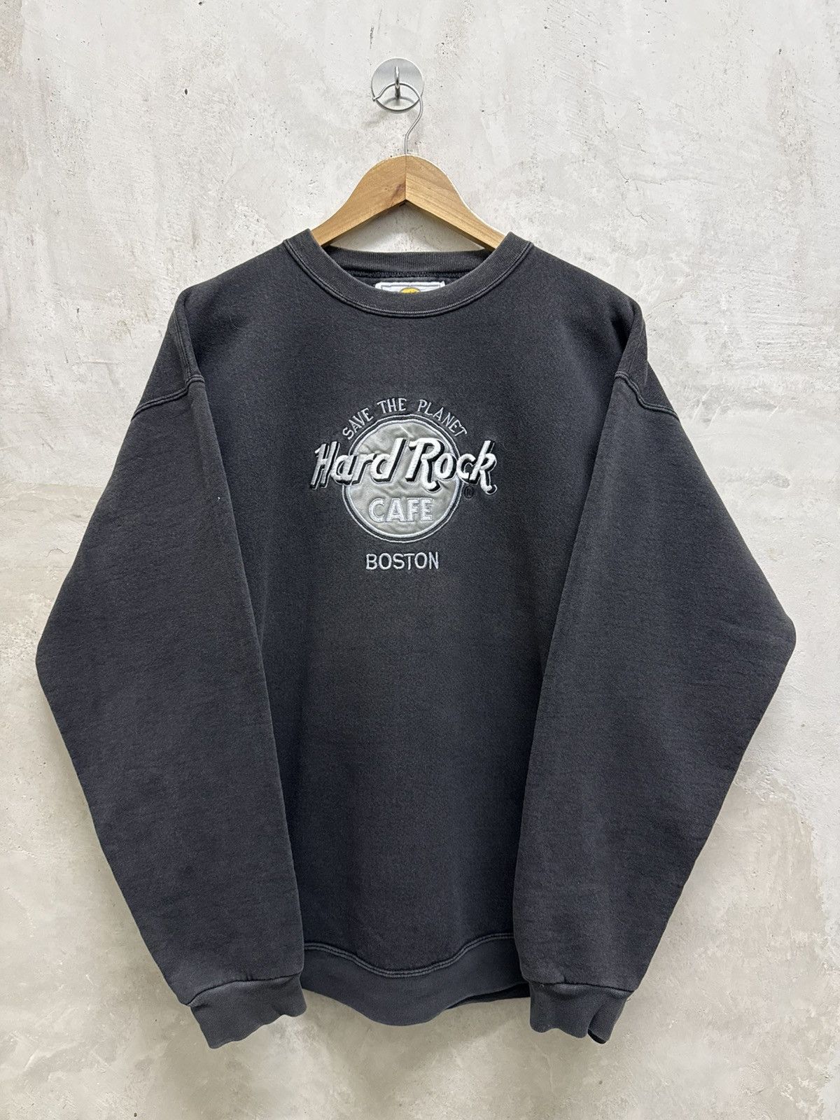 Hard Rock Cafe Vintage 90s Hard Rock Cafe Boston Sweatshirt Size US L / EU 52-54 / 3 - 1 Thumbnail