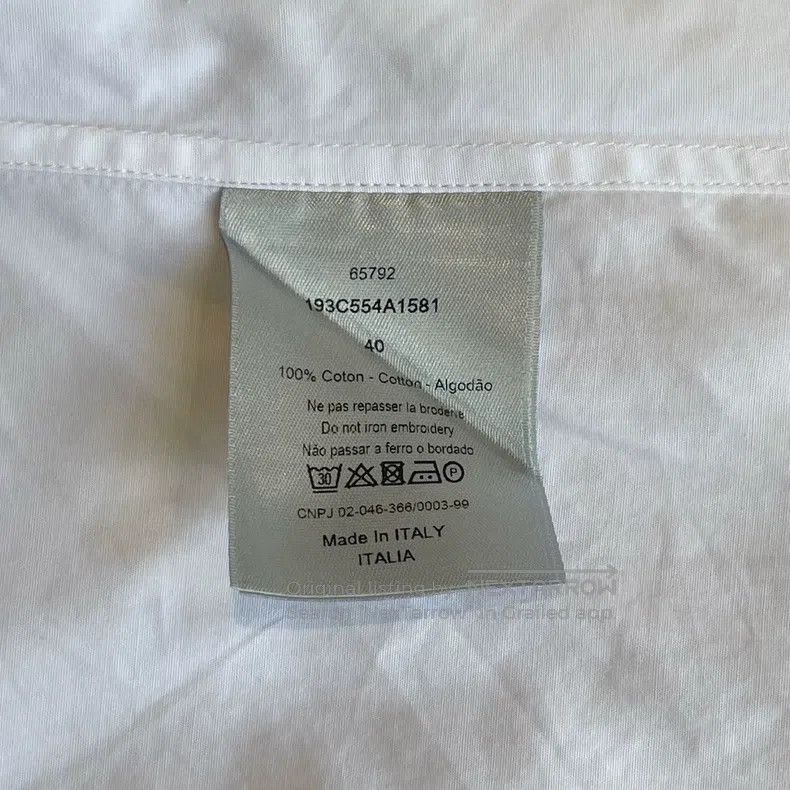 Dior Dior Embroidered white shirt at the neckline Size US XXS / EU 40 - 6 Thumbnail