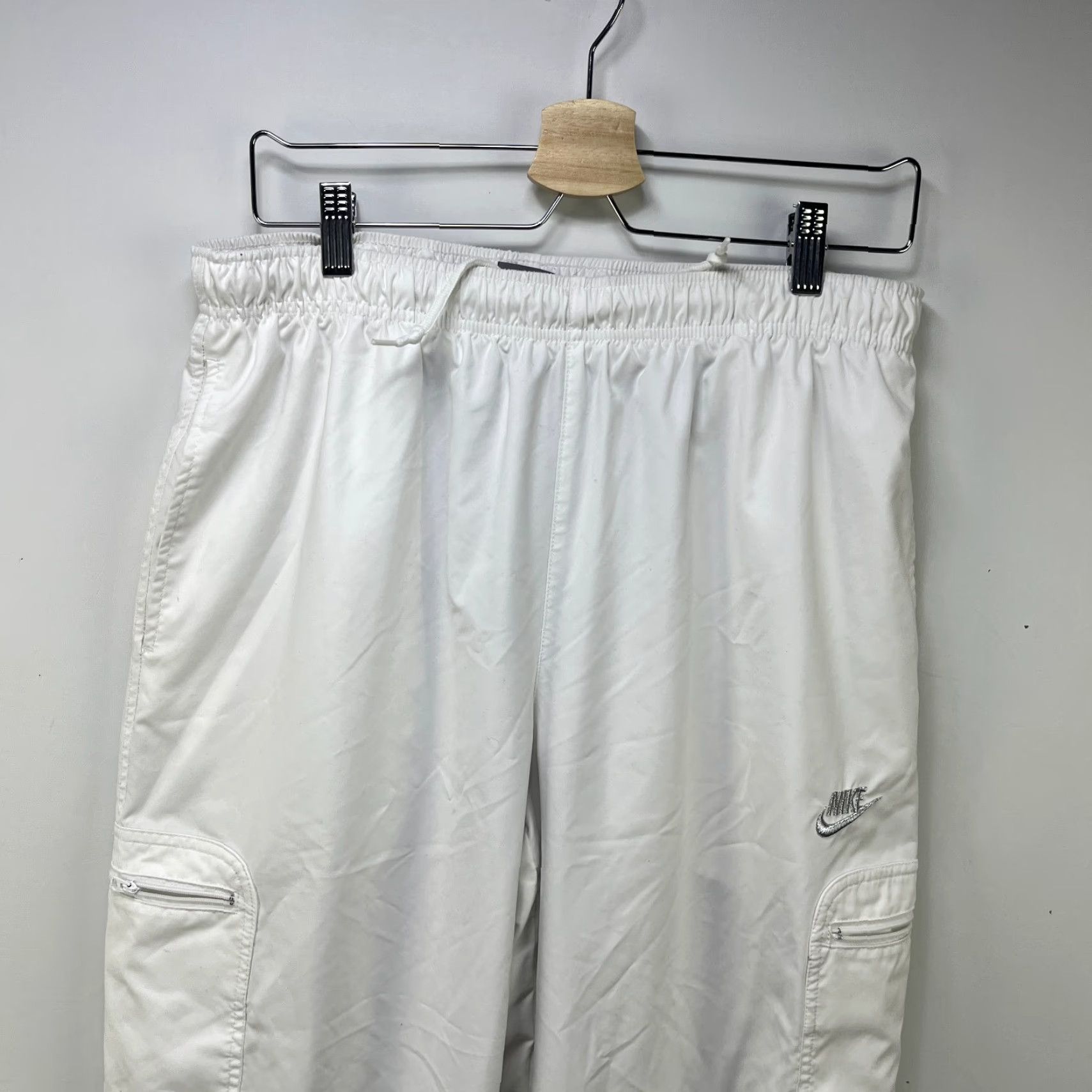 Nike VINTAGE Nike Windbreaker Track Pants L White Mens Size US 33 - 2 Thumbnail