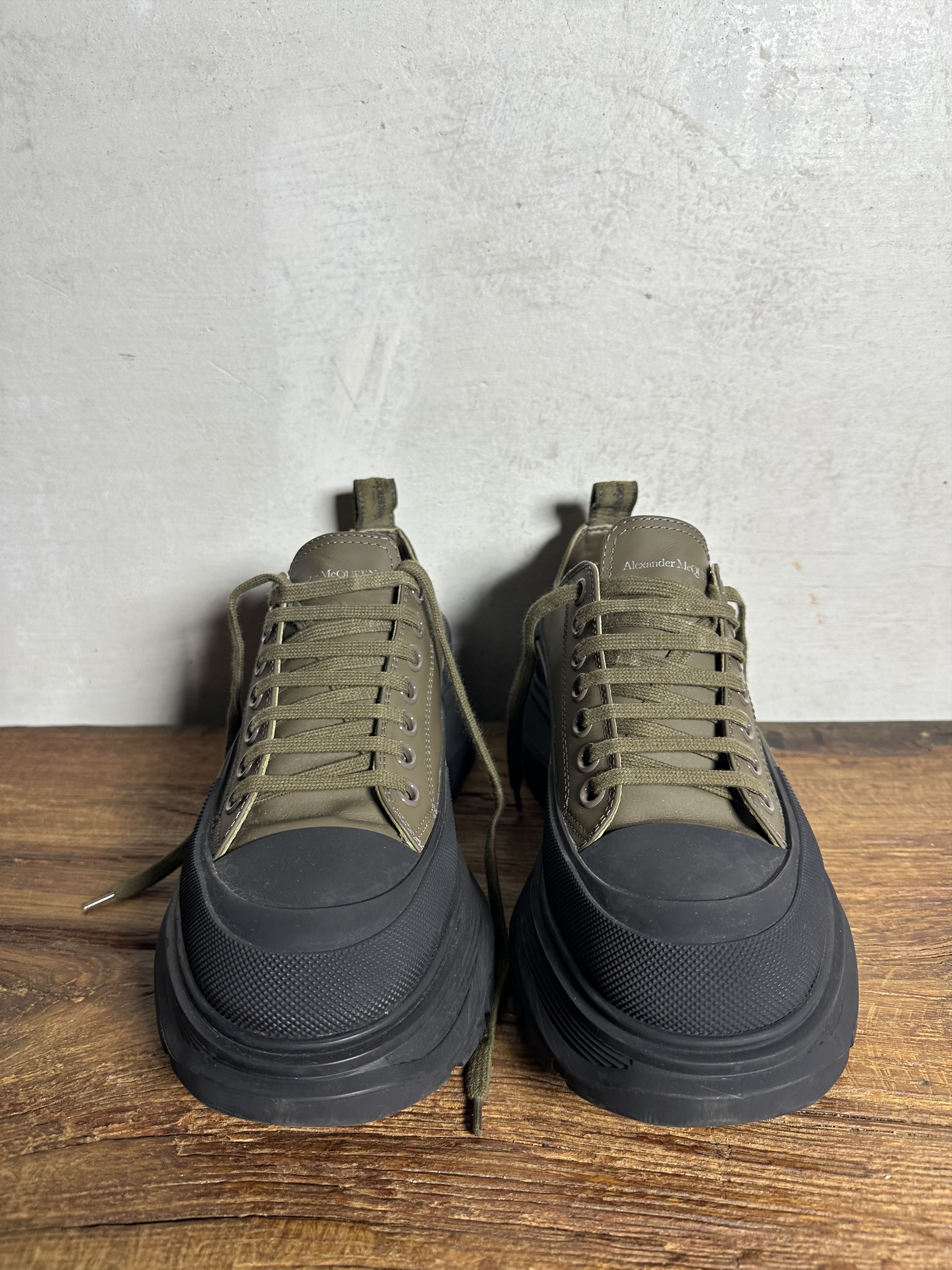 Alexander McQueen ALEXANDER MCQUEEN Khaki Tread Slick Low Sneakers Size US 10 / IT 40 - 9 Thumbnail