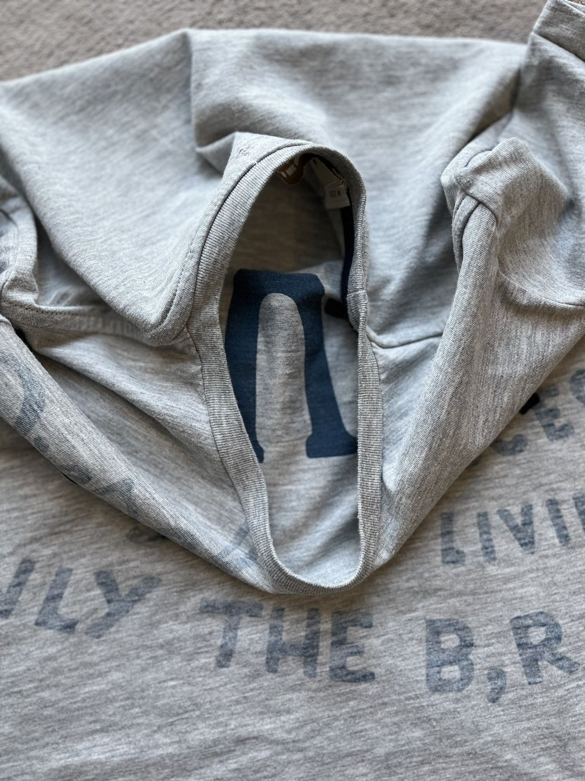 Diesel × Vintage Vintage diesel t-shirt with corduroy logo Size US S / EU 44-46 / 1 - 6 Thumbnail