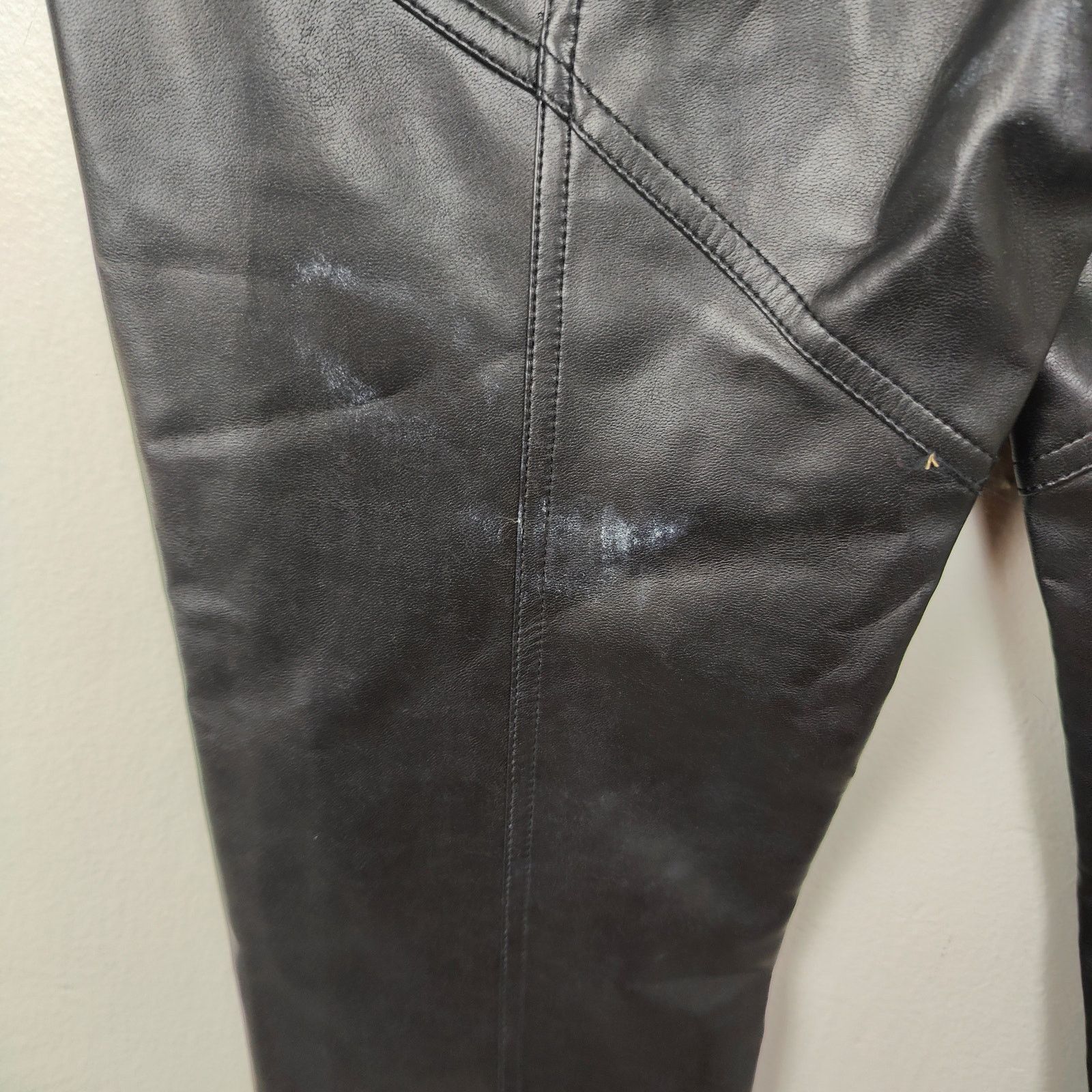 Aritzia Aritzia Wilfred The Rebel Pant Womens 4 Black Faux Leather Size 27" / US 4 / IT 40 - 6 Thumbnail
