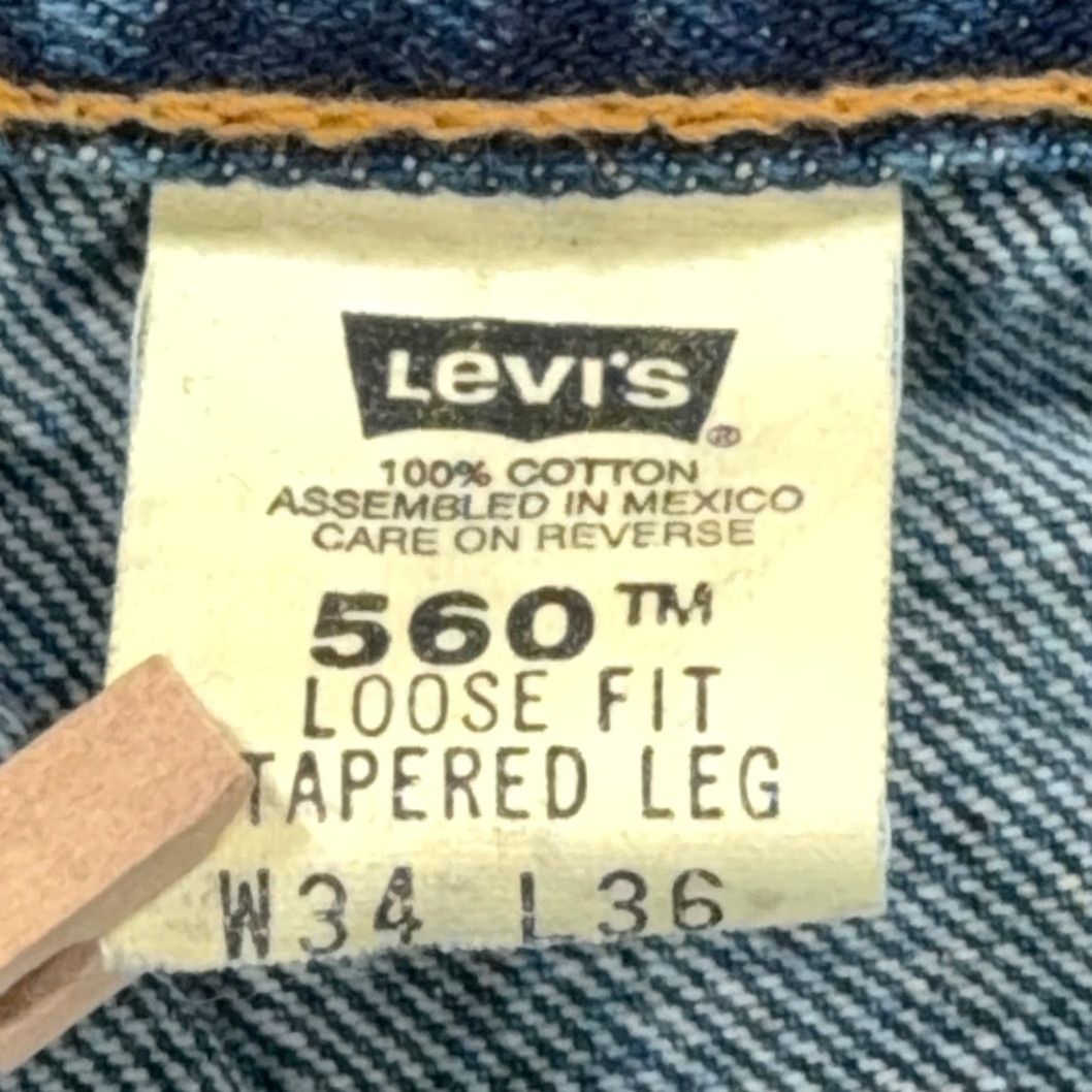 Levi's VINTAGE Levi's Jeans Mens 32x30 Blue 560 Loose Fit Baggy Skater 90s Tag 34x36 Size US 32 / EU 48 - 7 Thumbnail