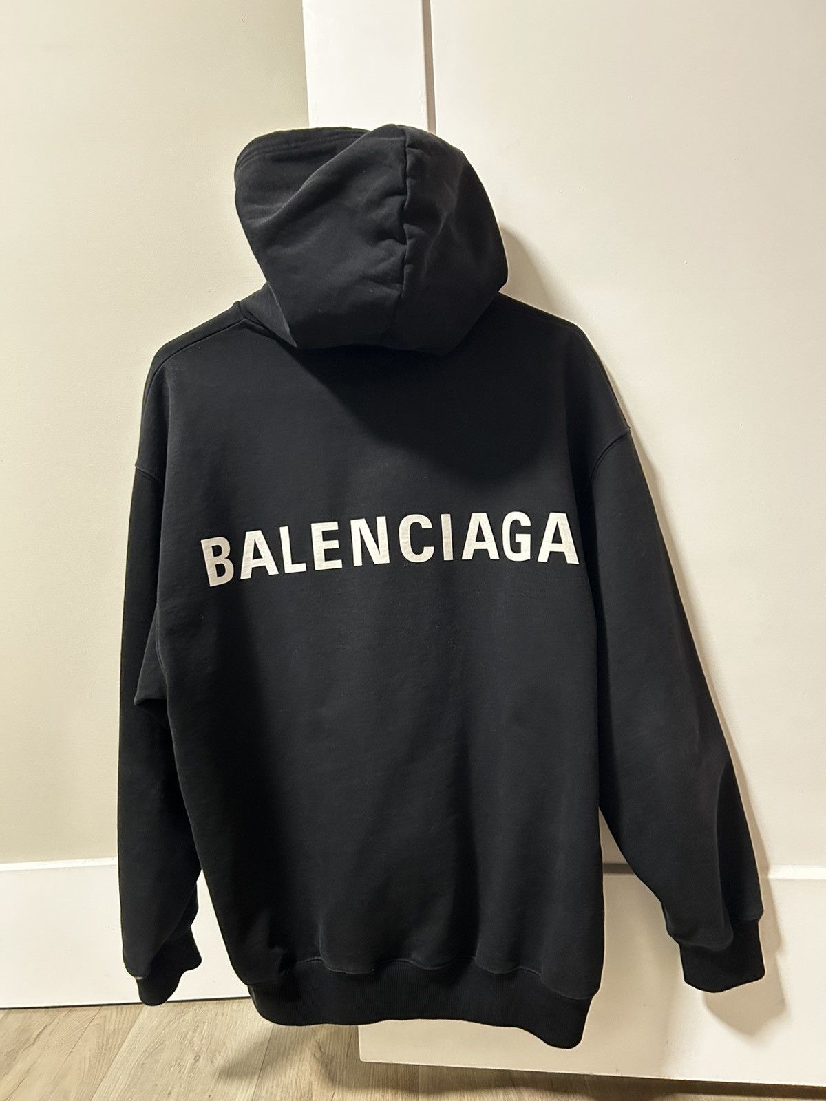 Balenciaga Balenciaga back logo hoodie Size M / US 6-8 / IT 42-44 - 1 Thumbnail