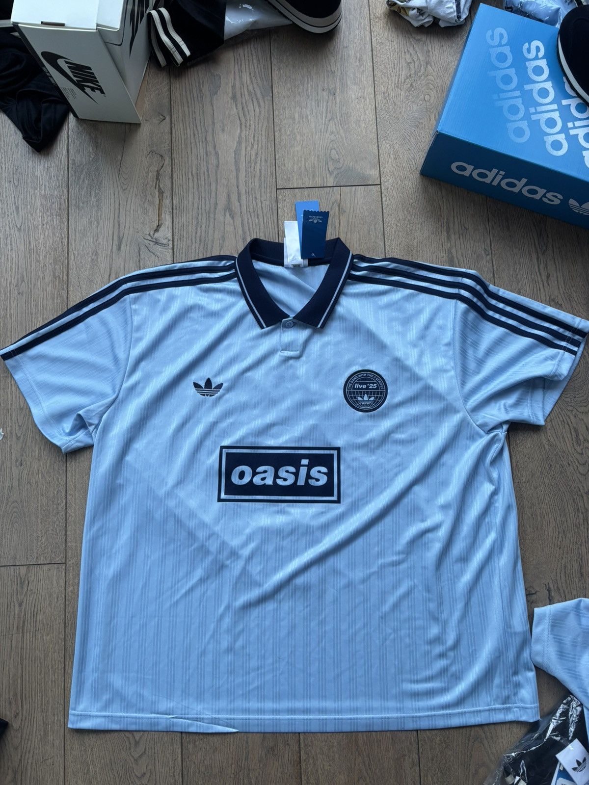 トップス adidas x Oasis Tour Jacquard Jersey adidas x Oasis Tour Jacquard Jersey Clear Sky Men's - SS25 - US