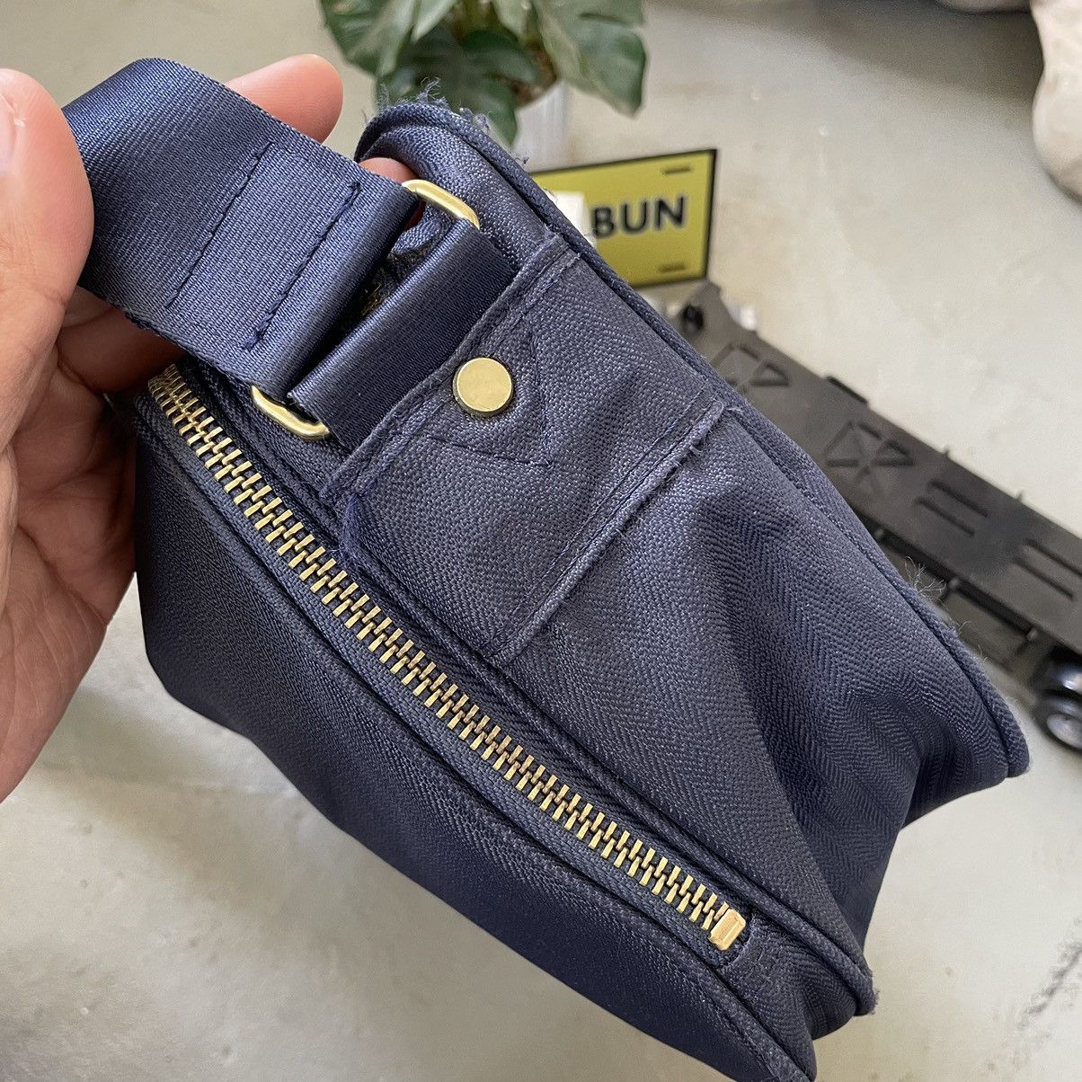 Japanese Brand GIANNI VALENTINO MARUEM JAPAN 🇯🇵 CROSSBODY BAG Size ONE SIZE - 5 Thumbnail