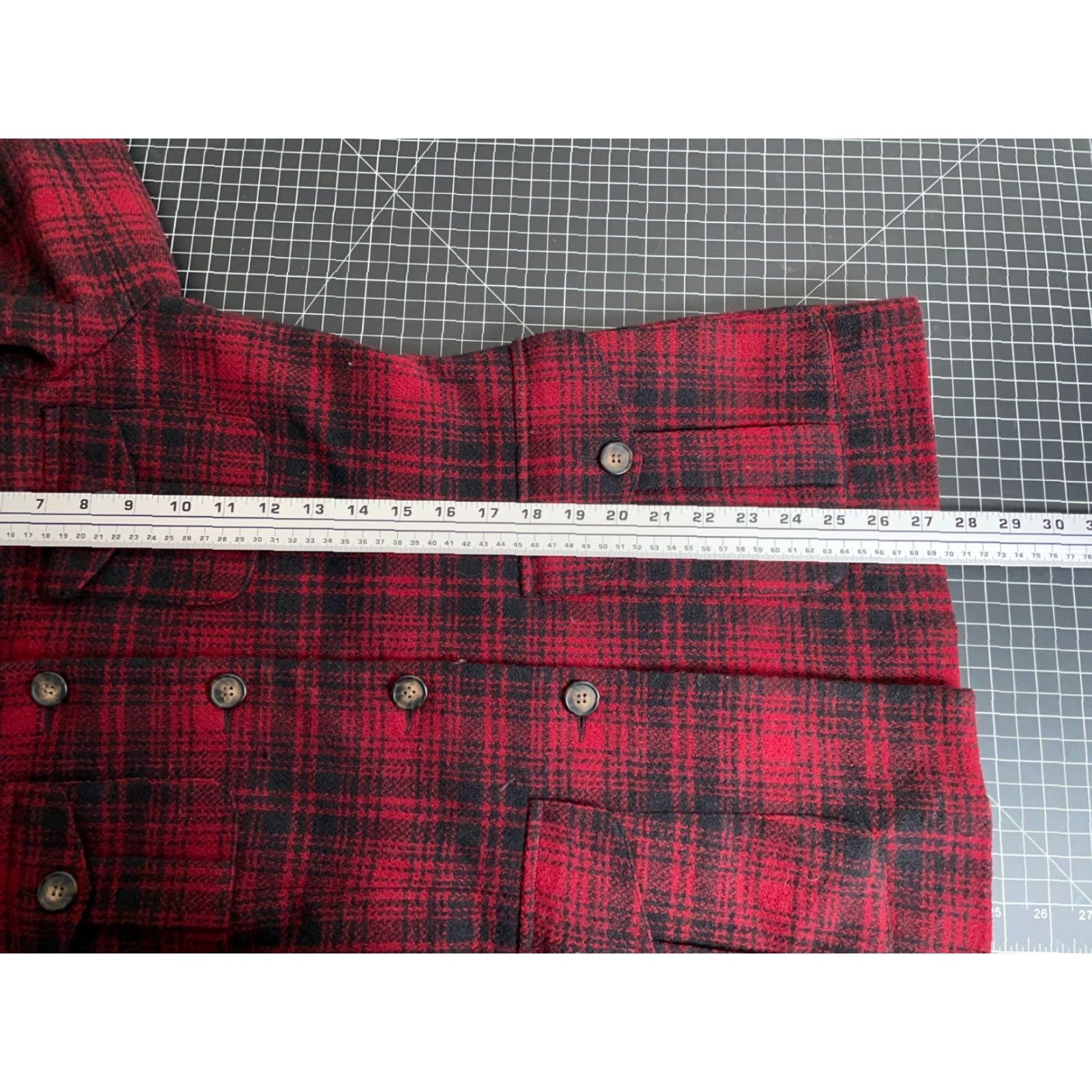 Vintage VINTAGE Collins & Pyne Wool Plaid Chore Coat Jacket Women's 10 Red Black Pattern Union Made Short Coat Size L / US 10 / IT 46 - 6 Thumbnail