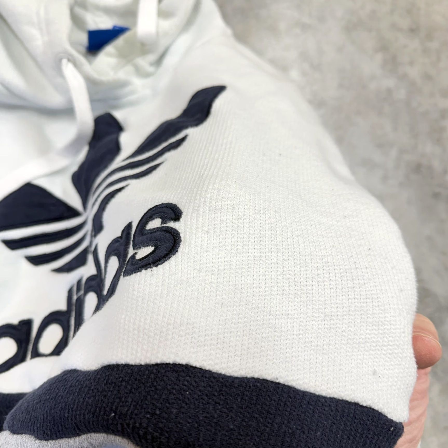 Adidas VINTAGE Adidas Originals Hoodie Sweatshirt Mens M White Trefoil Stripe Pullover Size US M / EU 48-50 / 2 - 6 Thumbnail