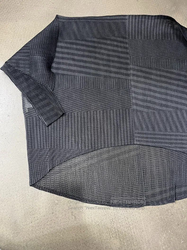 Issey Miyake Issey Miyake size:one size Black-Green Striped Tatami-Styl Size XXS / US 00 / IT 34 - 8 Thumbnail