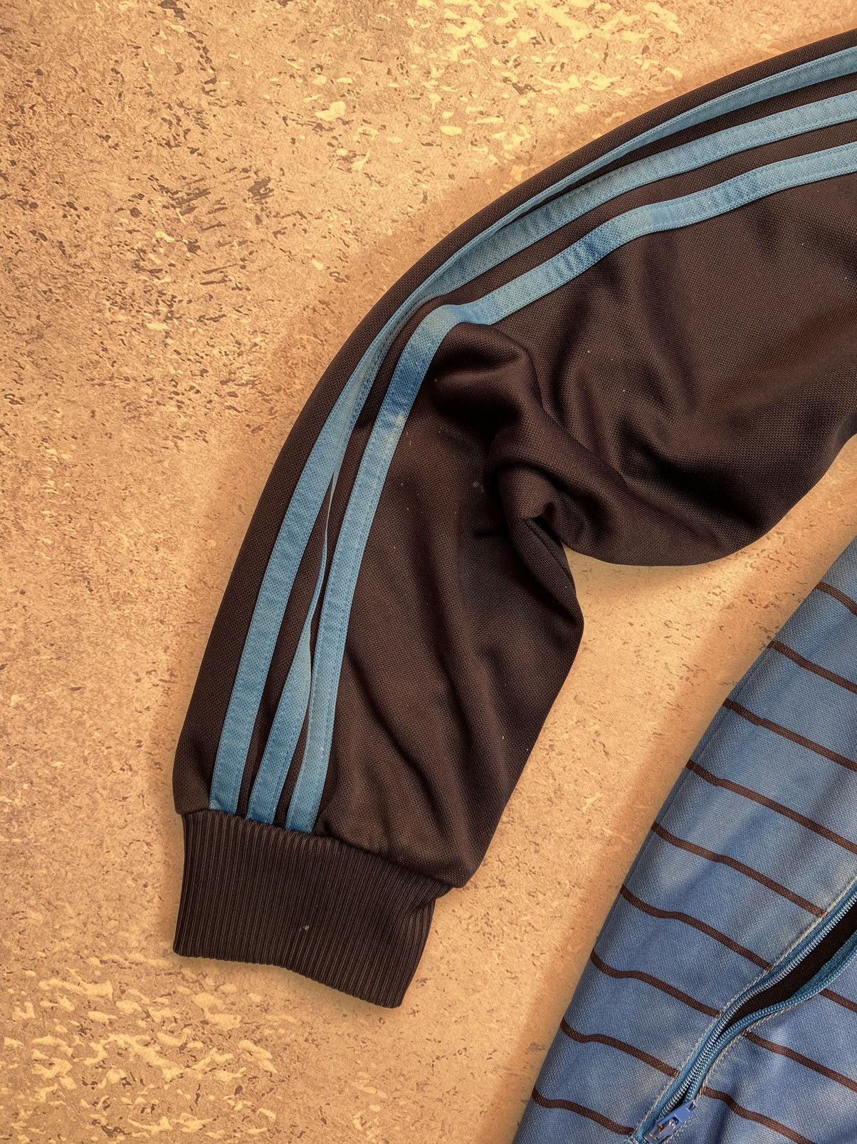 Adidas × Vintage Adidas men’s blue full zip up hoodie size medium Size US M / EU 48-50 / 2 - 7 Thumbnail