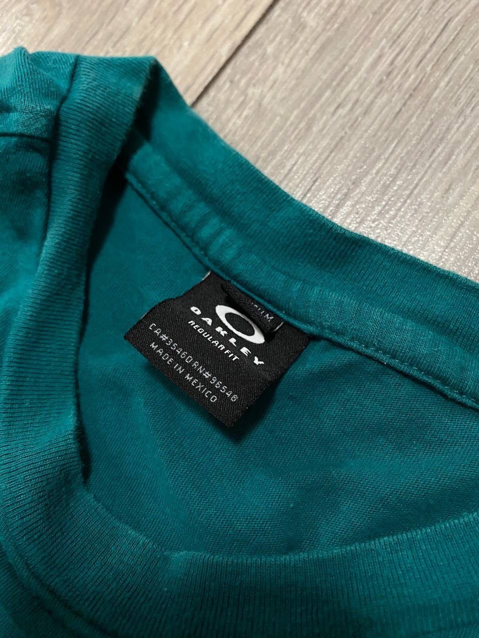 Oakley Vintage T-Shirt Oakley 3D Print Regular Fit Teal Green Y2K Size US M / EU 48-50 / 2 - 3 Thumbnail
