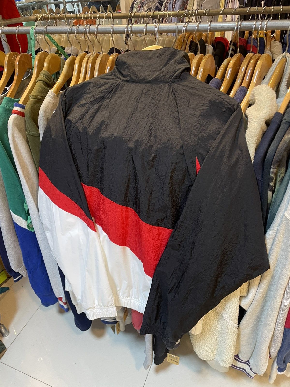 Nike Nike Big Swoosh Windbreaker Jacket Size US S / EU 44-46 / 1 - 3 Thumbnail