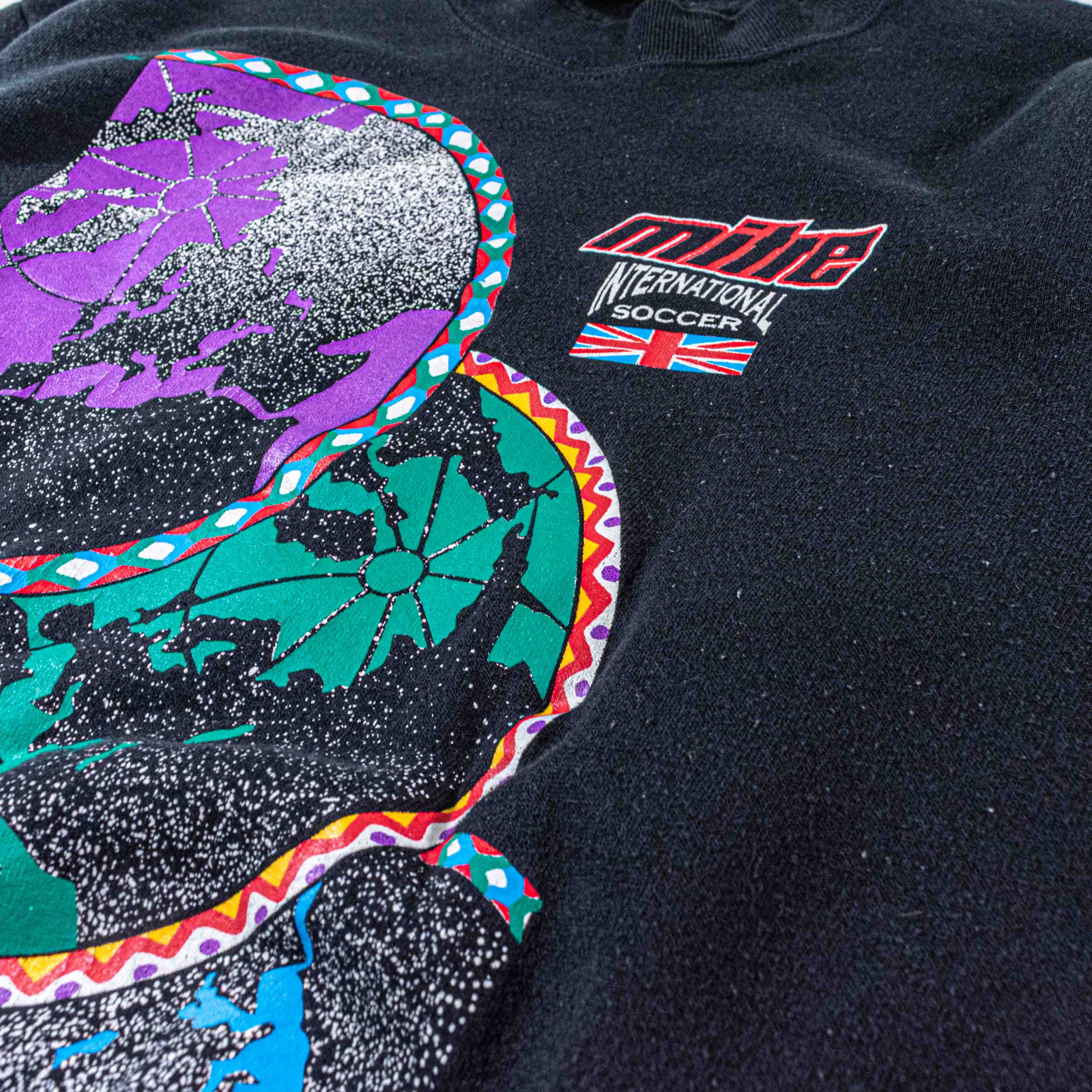 Vintage Vintage Mitre International Globe Sweatshirt 90s Soccer Size US M / EU 48-50 / 2 - 6 Thumbnail