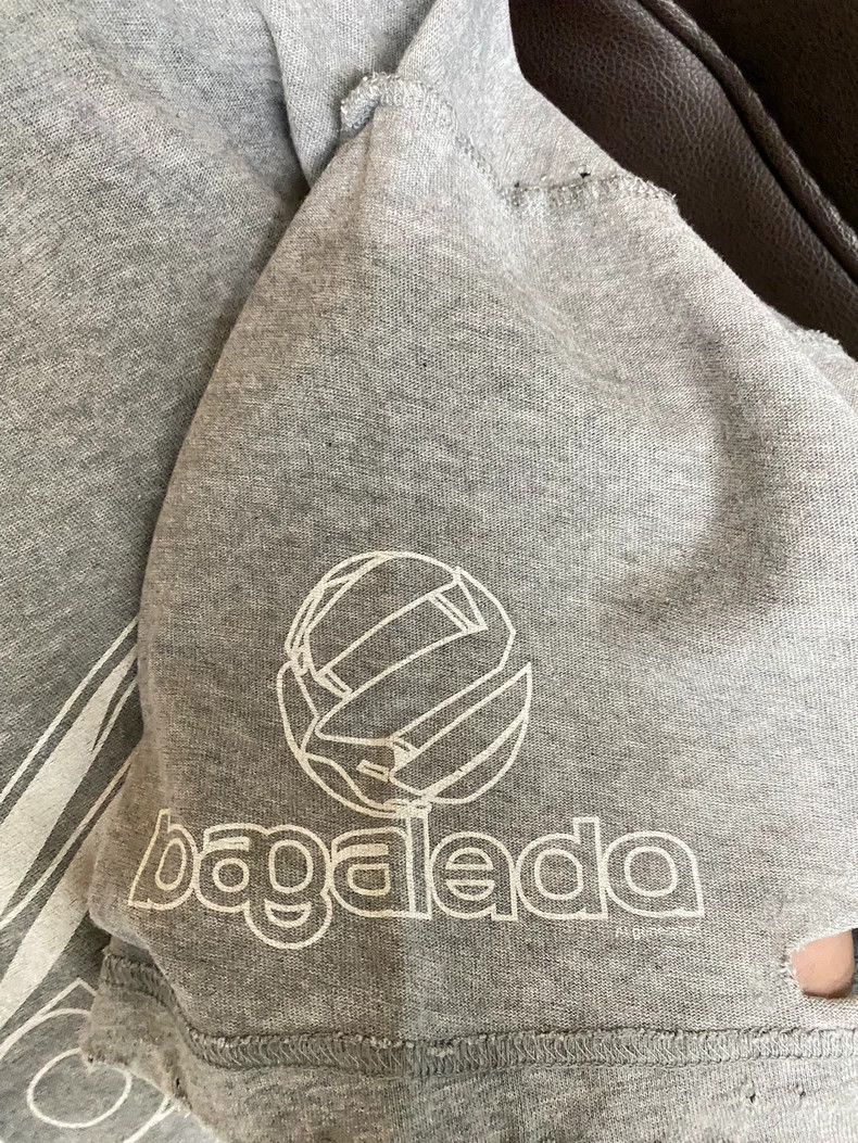 Other Balenciaga Grey distressed short-sleeve t-shirt with brand Size US M / EU 48-50 / 2 - 6 Thumbnail