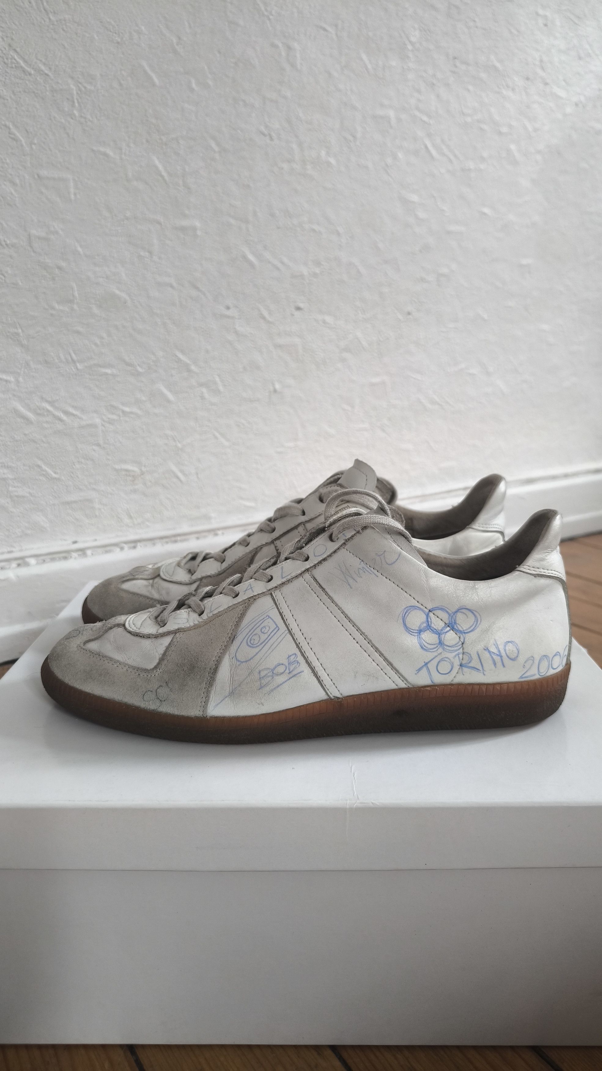 Maison Margiela 1/1 Unique Hand Drawn 2006 Turin Olympic Games Size US 9 / EU 42 - 1 Thumbnail