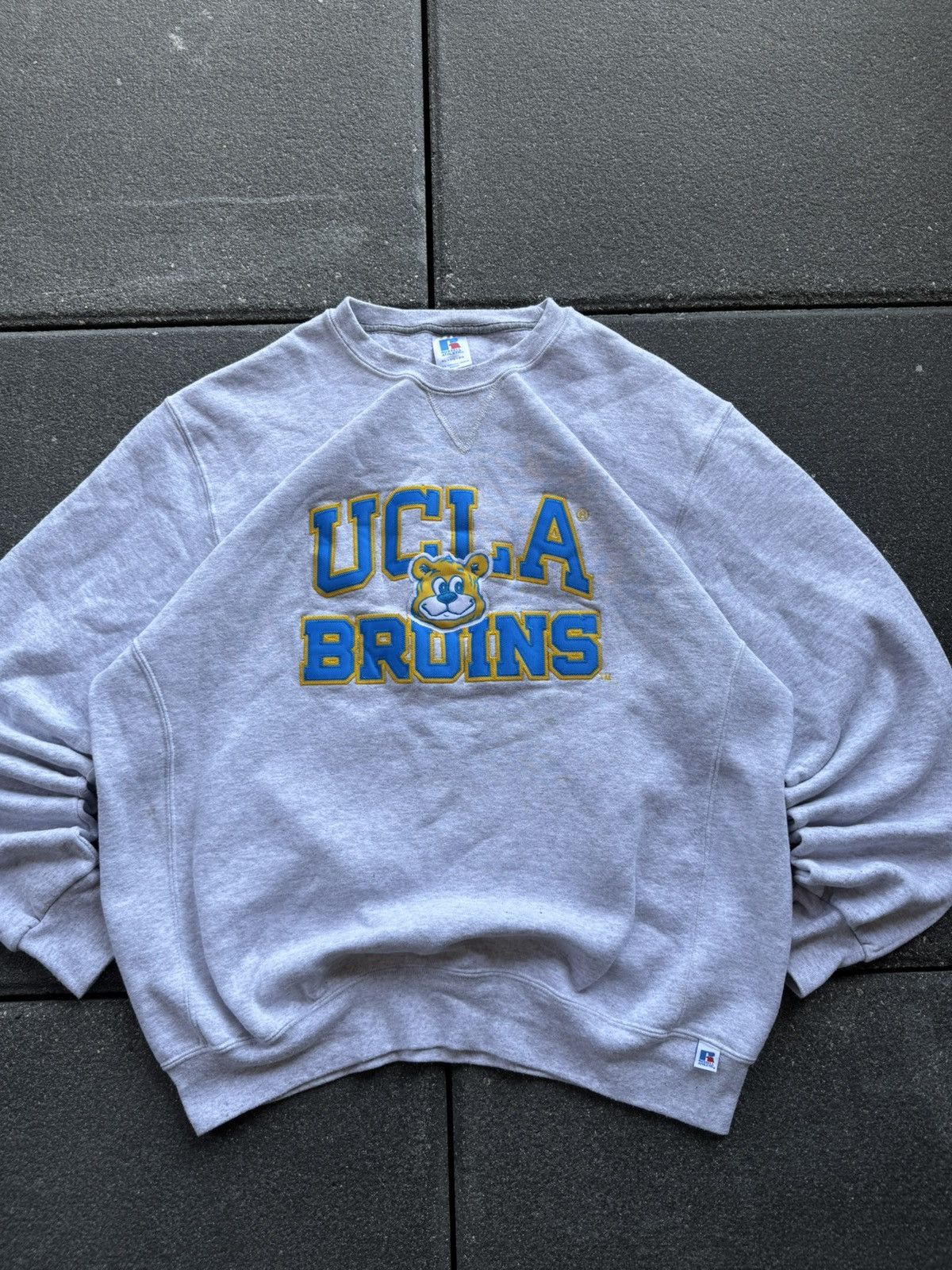 Champion CRAZY Y2K UCLA BRUINS COLLEGIATE SWEATSHIRT Size US XL / EU 56 / 4 - 2 Thumbnail