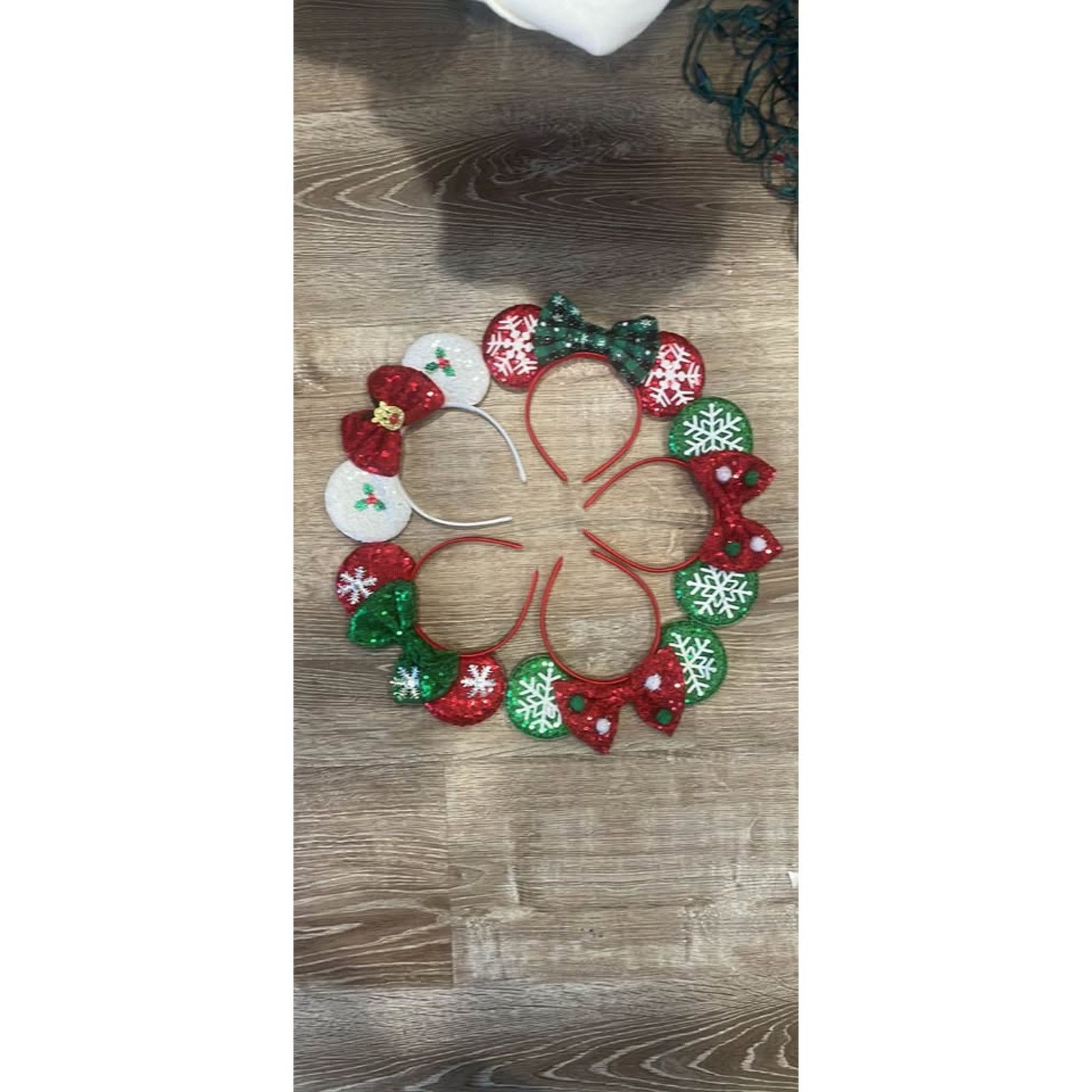 Mickey Mouse NEW Minnie Mouse Holiday Headbands Size ONE SIZE - 1 Thumbnail