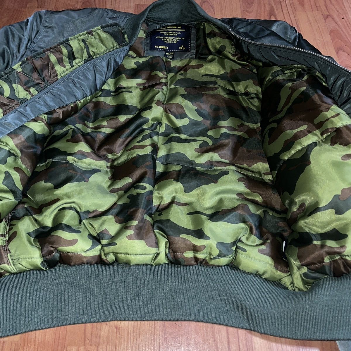 Alpha Industries Vintage Alpha Industries Airborne Camo Lined Bomber Jacket M Size US M / EU 48-50 / 2 - 5 Thumbnail