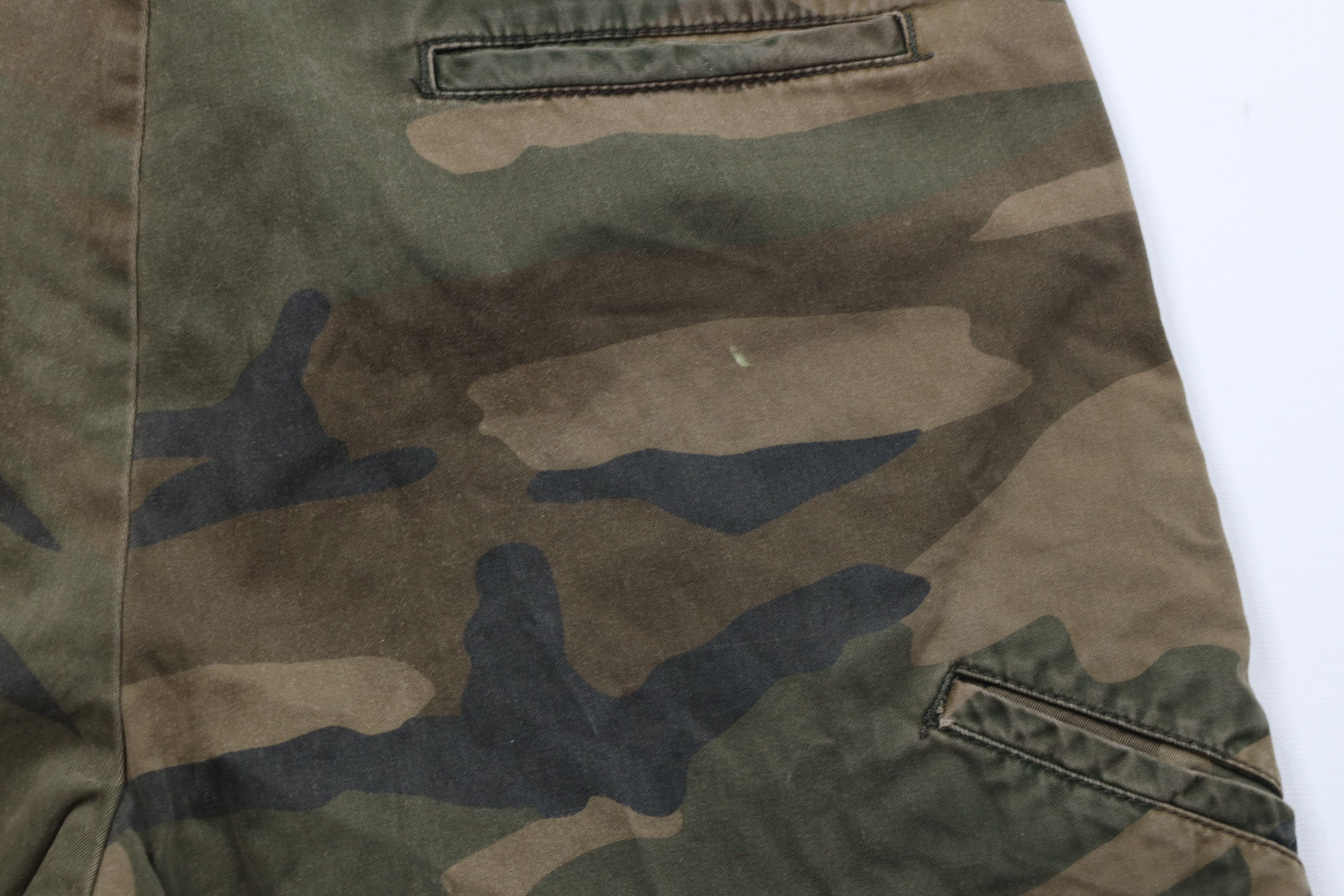 Dickies × Vintage Vintage Dickies Spell Out Camouflage Chino Shorts Cotton Size US 36 / EU 52 - 11 Thumbnail