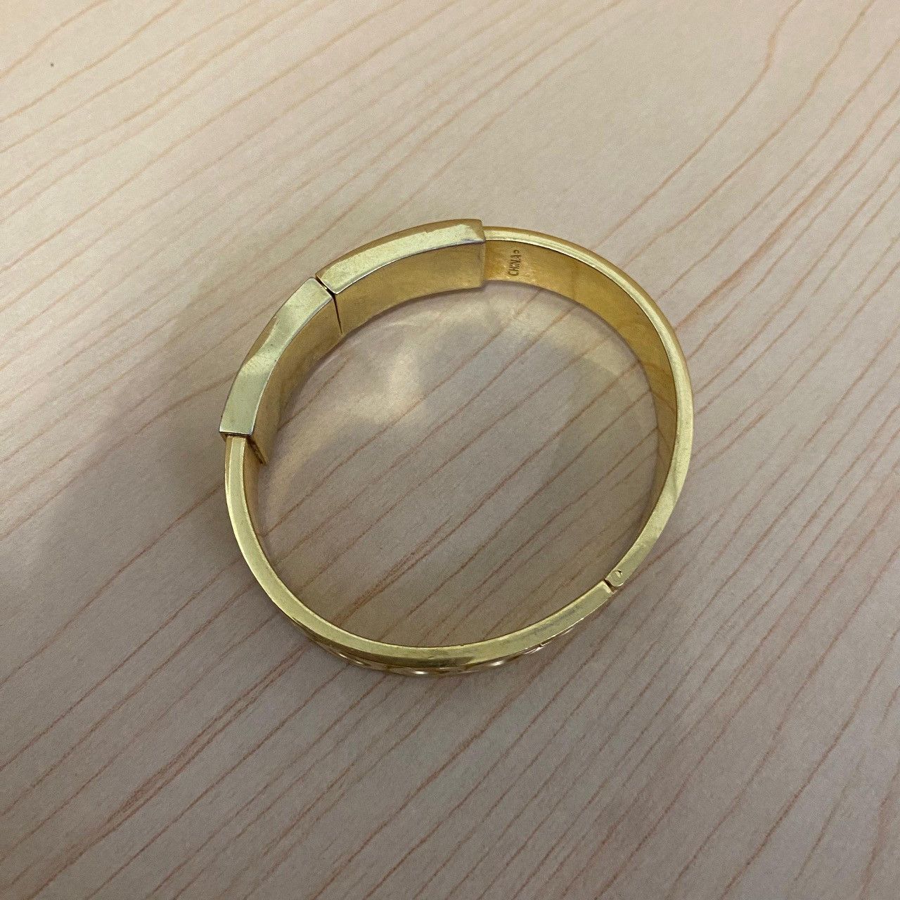 Coach COACH Signature C Hinged Bangle Bracelet –Gold Tone Preloved Size ONE SIZE - 13 Thumbnail