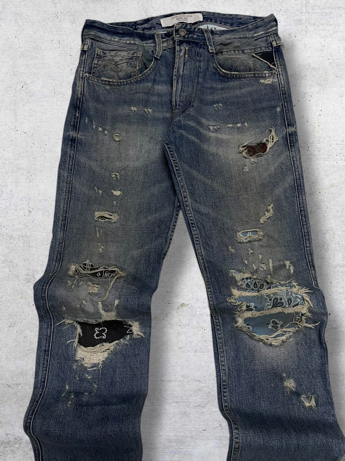 Replay VINTAGE REPLAY OG DESIGNER 90S DISTRESSED BANDANA DENIM Size US 30 / EU 46 - 4 Thumbnail
