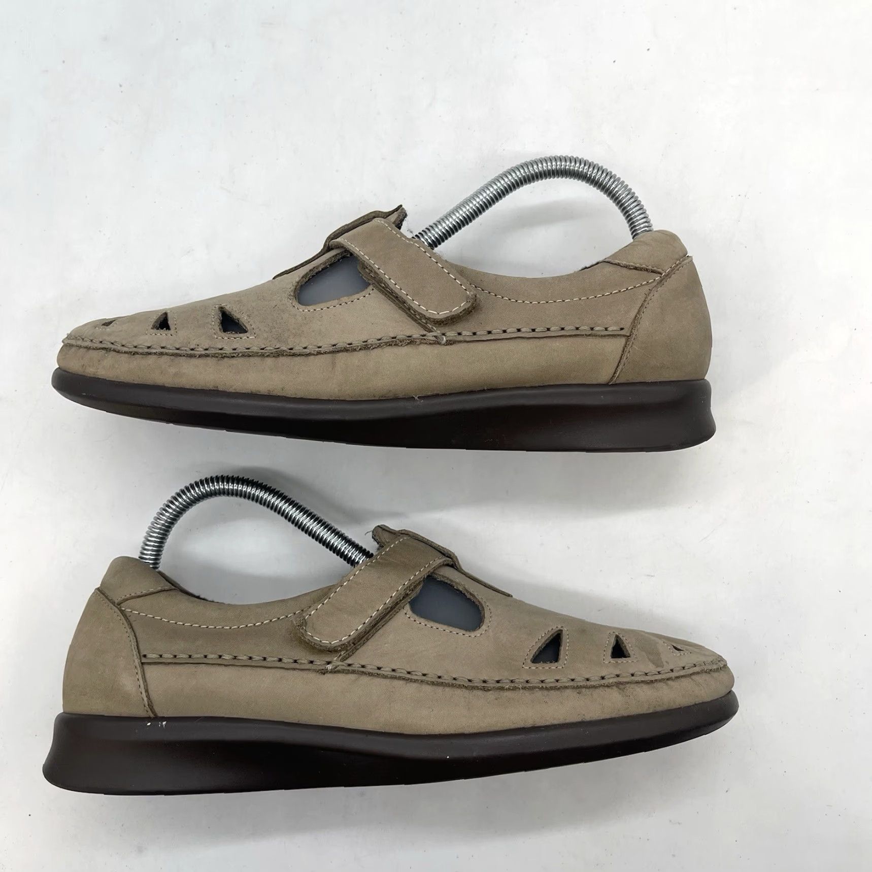 SAS VINTAGE SAS Tripad Comfort Sandals Womens 11 M Beige 2 Strap Very Condition Closed Toe Size US 11 / IT 41 - 3 Thumbnail