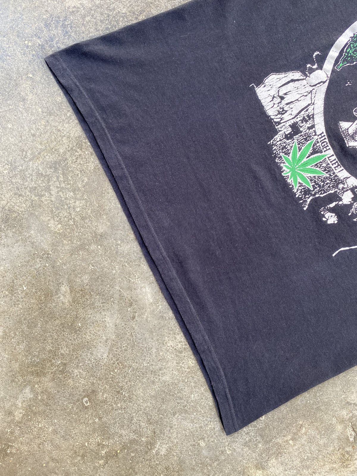 Band Tees Sick🔥Rare Vintage Exit-13 Grindcore Band Tees Size US L / EU 52-54 / 3 - 6 Thumbnail