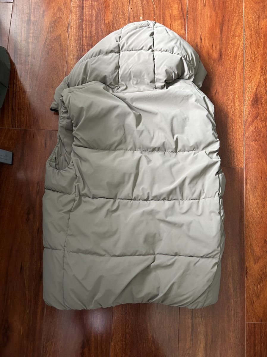 Zara Zara puffer vest Size US M / EU 48-50 / 2 - 4 Thumbnail
