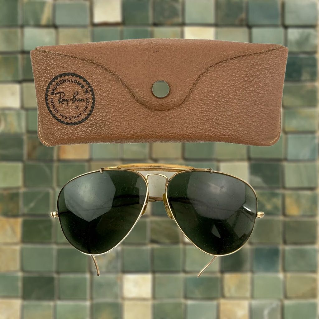 Vintage VINTAGE Ray-Ban Sunglasses Outdoorsman Gold Frames with Cable Arms Aviator Adult Unisex Men Women Gold Vintage B&L Included Size ONE SIZE - 1 Thumbnail