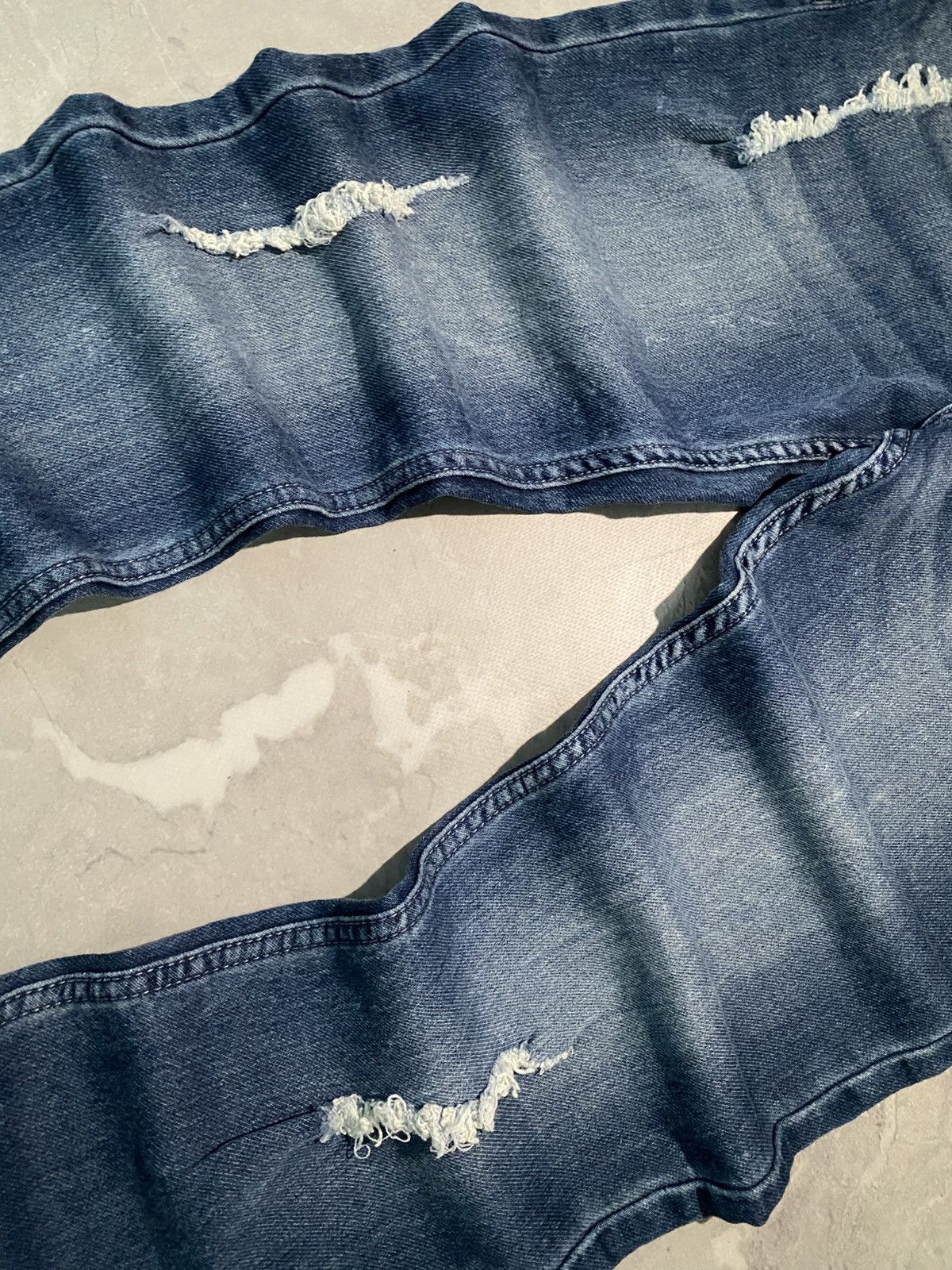 Vintage Vintage Distressed Underground Slim Drip Jean / Y2K Size US 29 - 4 Thumbnail