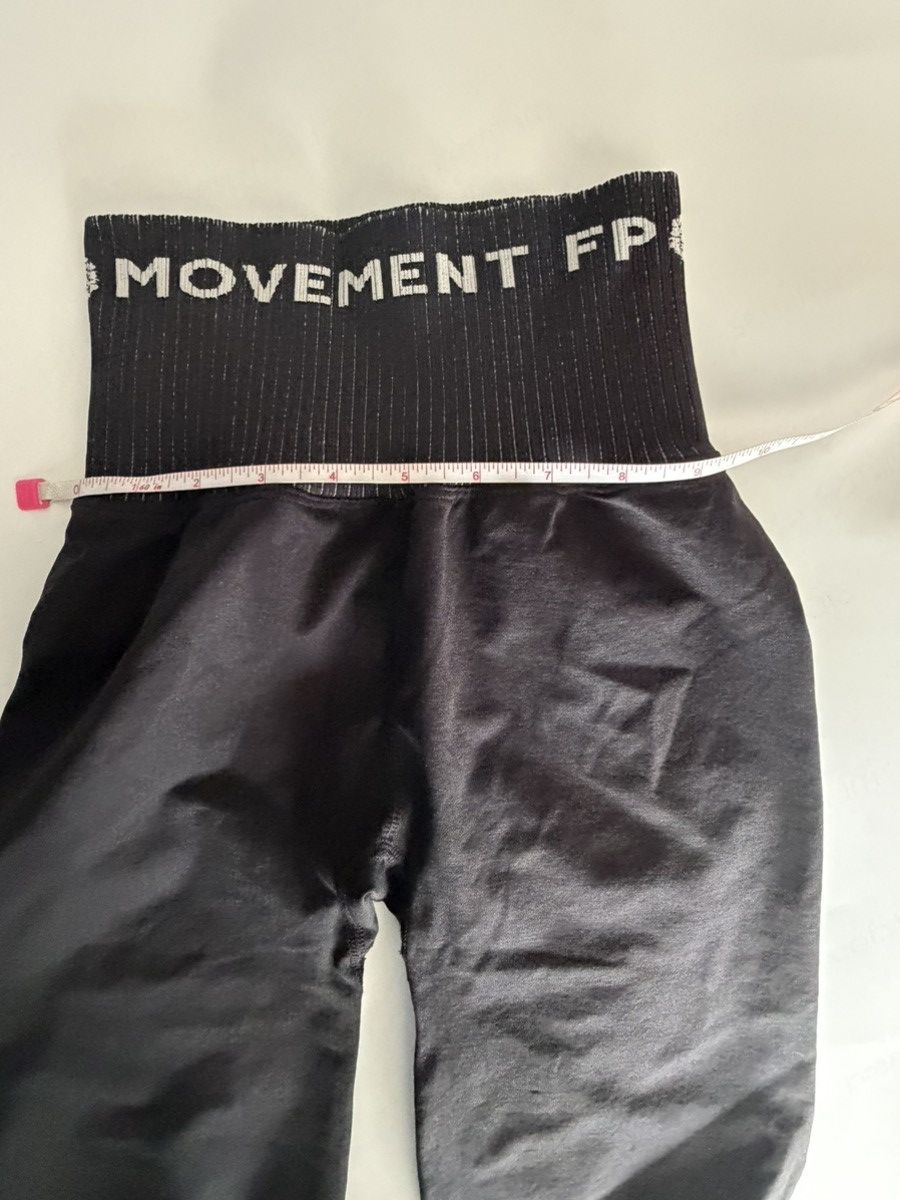 Free People FP Movement Bike Shorts - Black size XS/s Size 26" / US 2 / IT 38 - 8 Thumbnail