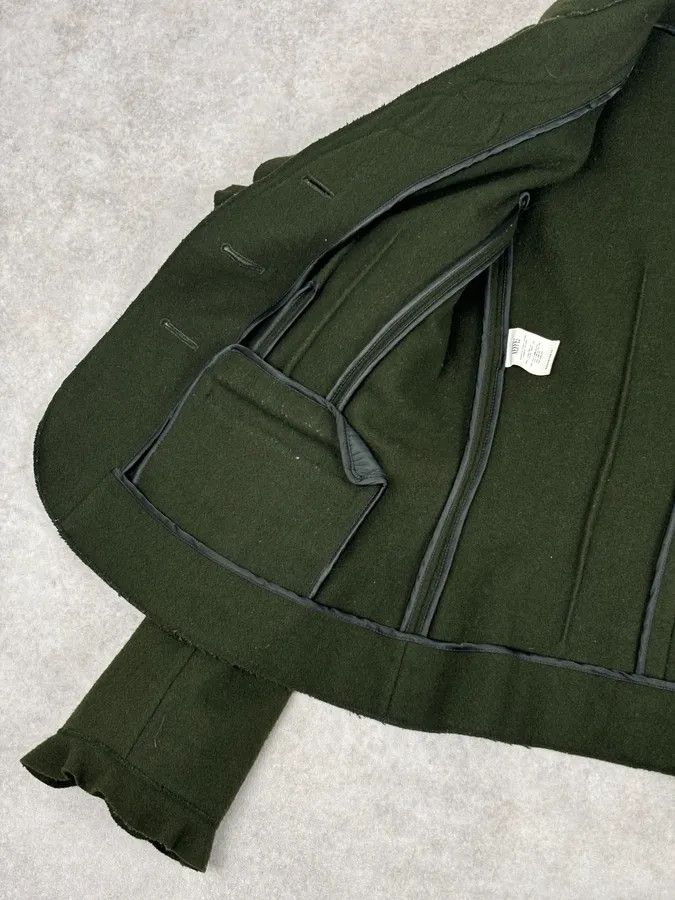 Moschino 2010s Moschino Olive Wool Ruffled Blazer Jacket Size S / US 4 / IT 40 - 9 Thumbnail