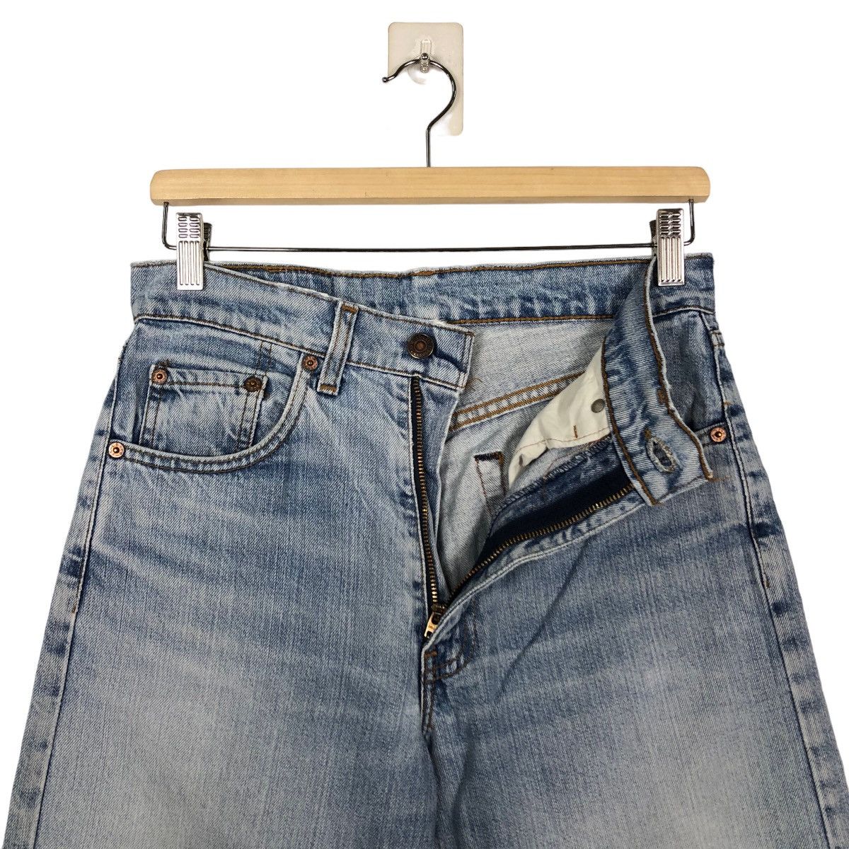 Levi's 🔥90’s Distressed Denim Jeans Levi’s Size US 29 - 11 Thumbnail