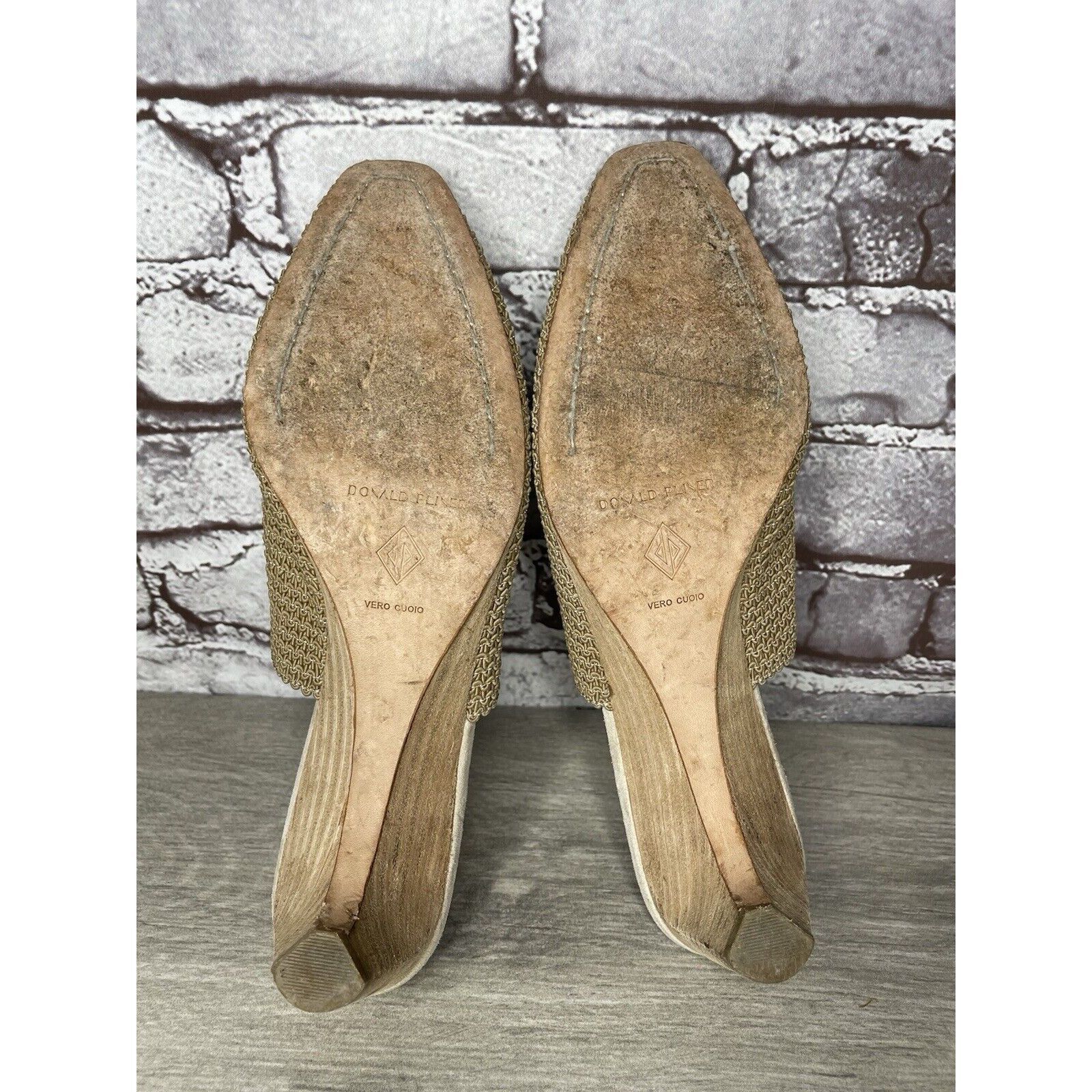 Donald Pliner Donald J. Pliner Fenda Beige Tan Elastic Pointed Heel Mules Size US 9 / IT 39 - 10 Thumbnail