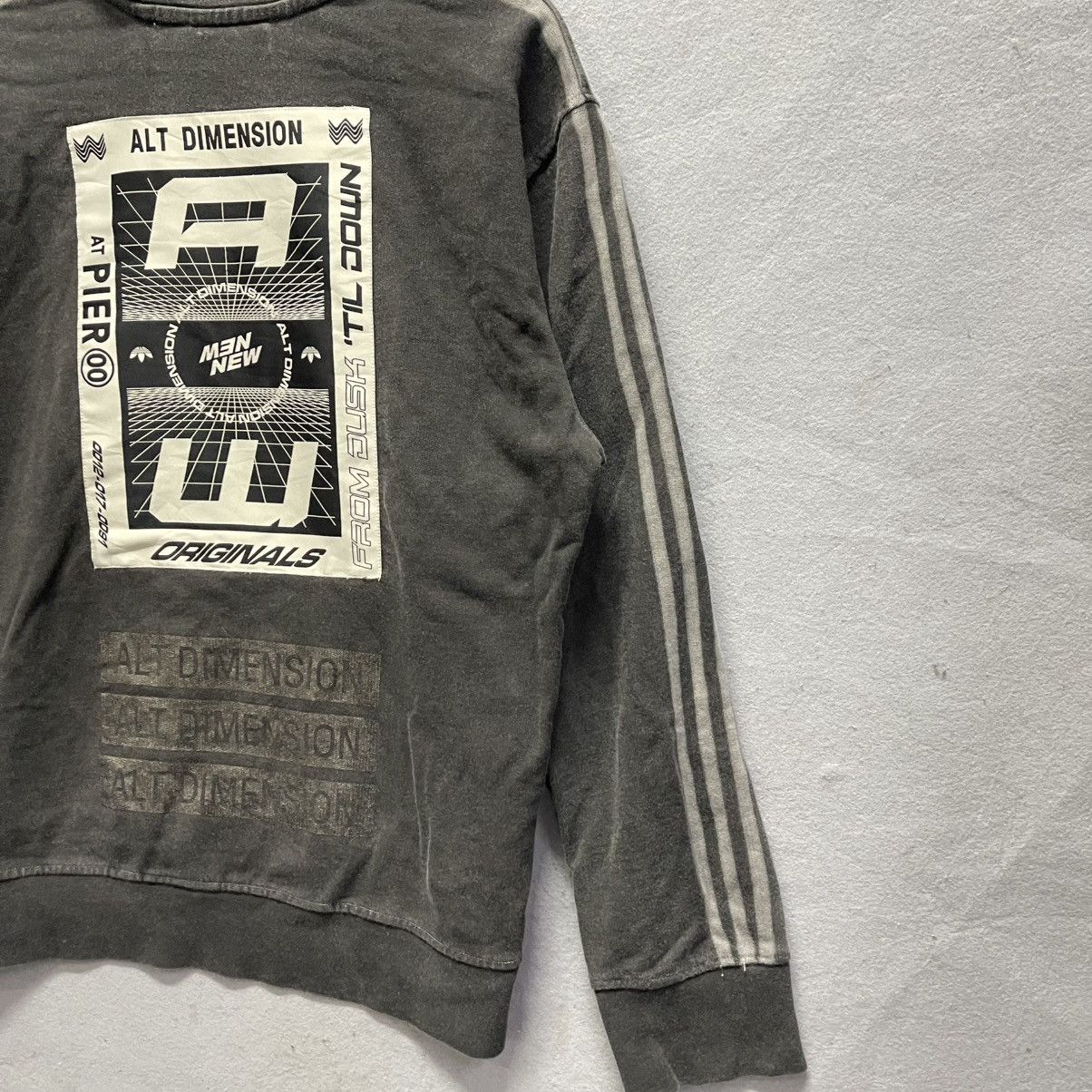 Adidas × Alexander Wang 2010s adidas x Alexander Wang Alt Dimension Graphic Hoodie Size US XS / EU 42 / 0 - 10 Thumbnail