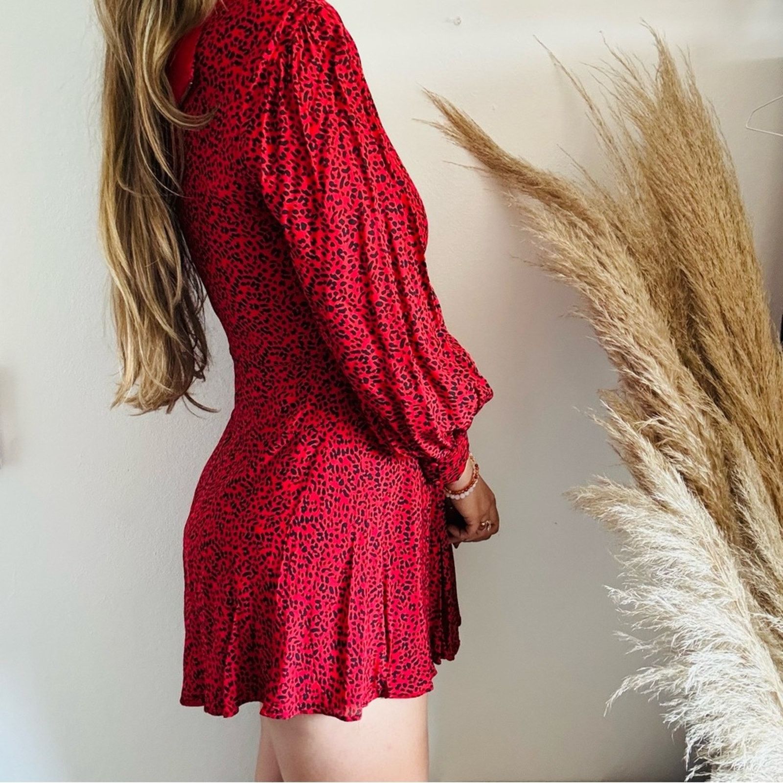 Alice + Olivia ALICE OLIVIA Red Black Polka Dot Silky VNeck Mini Dress 12 Size XL / US 12-14 / IT 48-50 - 2 Thumbnail