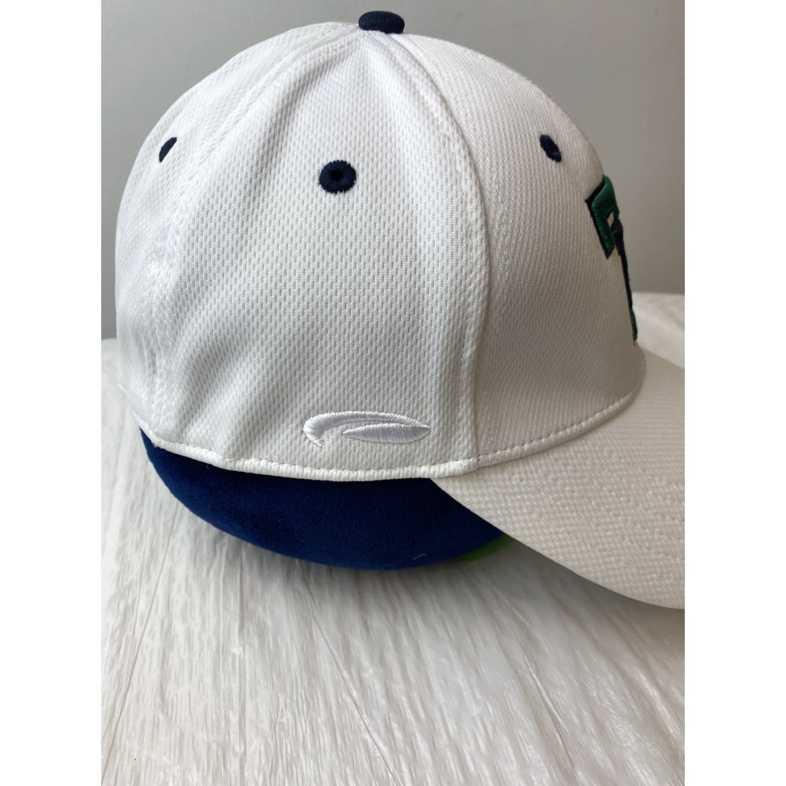 Arrow Harrow Grizzlies Baseball Cap Mens One Size White Green Adjustable Breathable Classic Dad Cap Size ONE SIZE - 3 Thumbnail