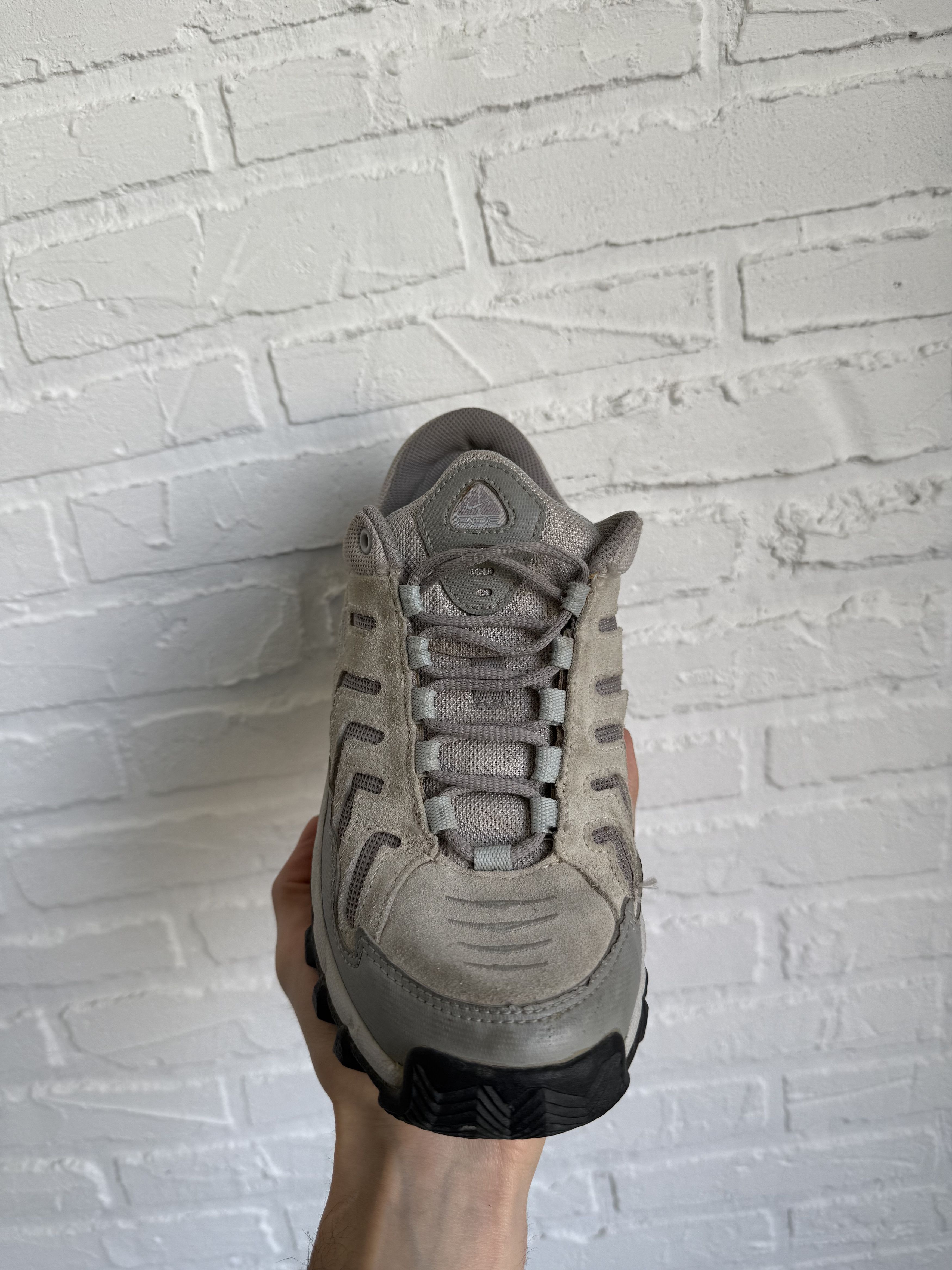 Nike ACG Vintage 2002 Nike ACG suede leather sneakers Size US 8.5 / EU 41-42 - 4 Thumbnail
