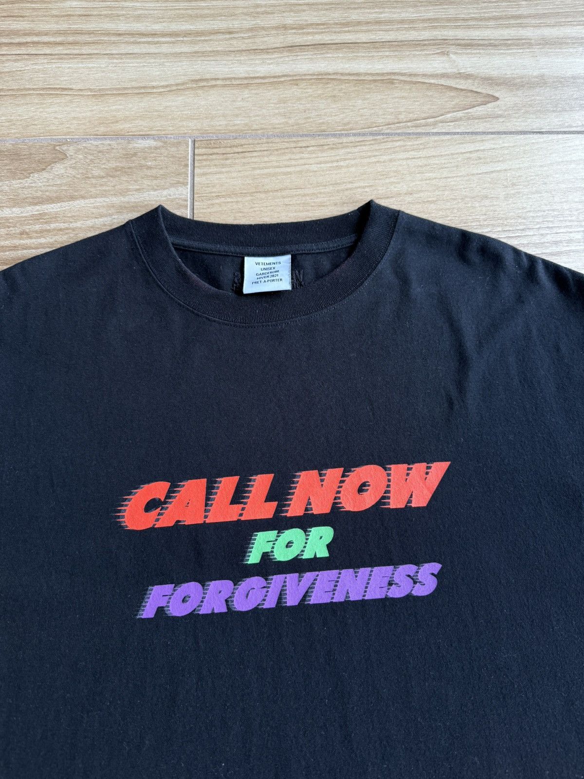 Vetements Vetements 'Call Now For Forgiveness' T-Shirt - Black Size US S / EU 44-46 / 1 - 2 Thumbnail