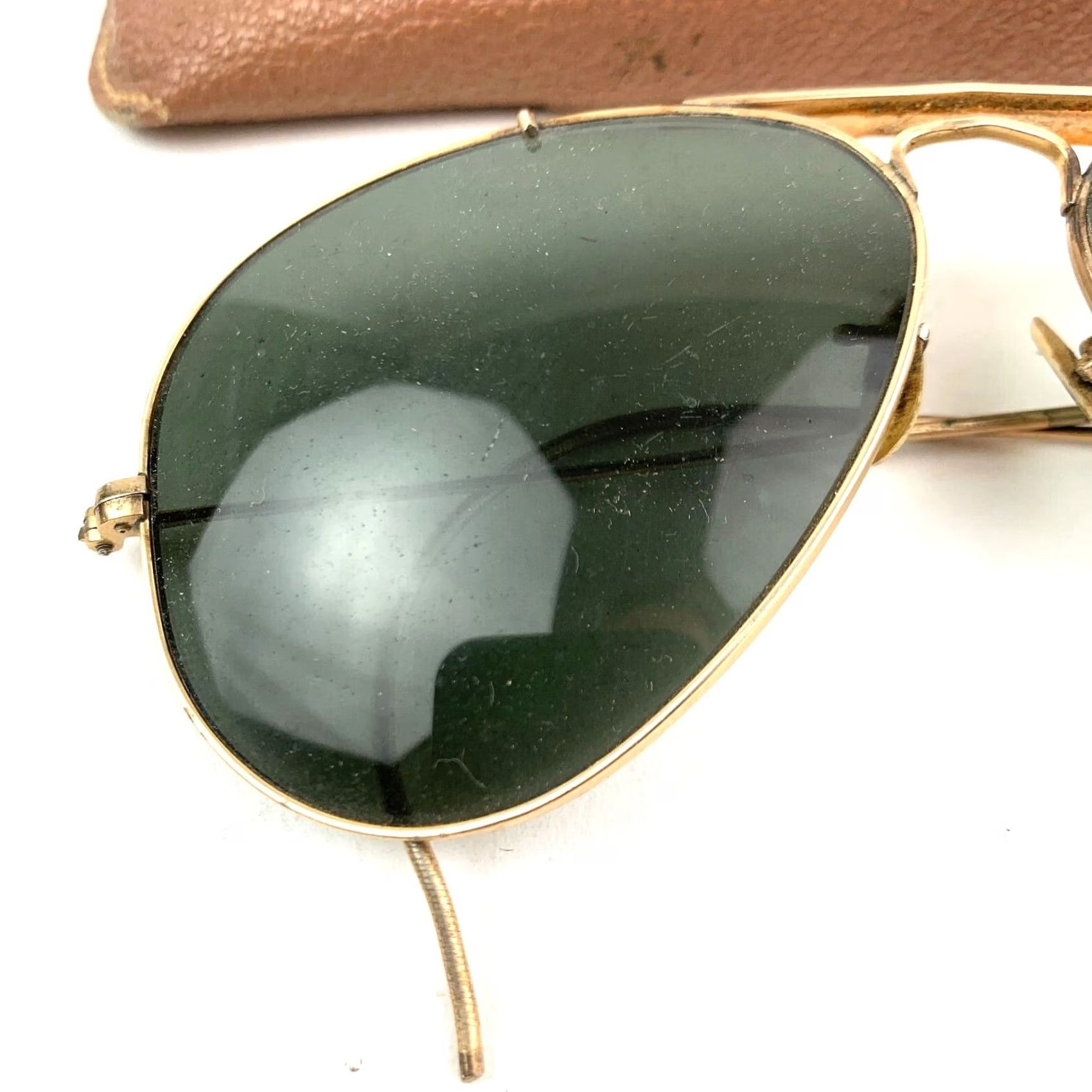 Vintage VINTAGE Ray-Ban Sunglasses Outdoorsman Gold Frames with Cable Arms Aviator Adult Unisex Men Women Gold Vintage B&L Included Size ONE SIZE - 2 Thumbnail