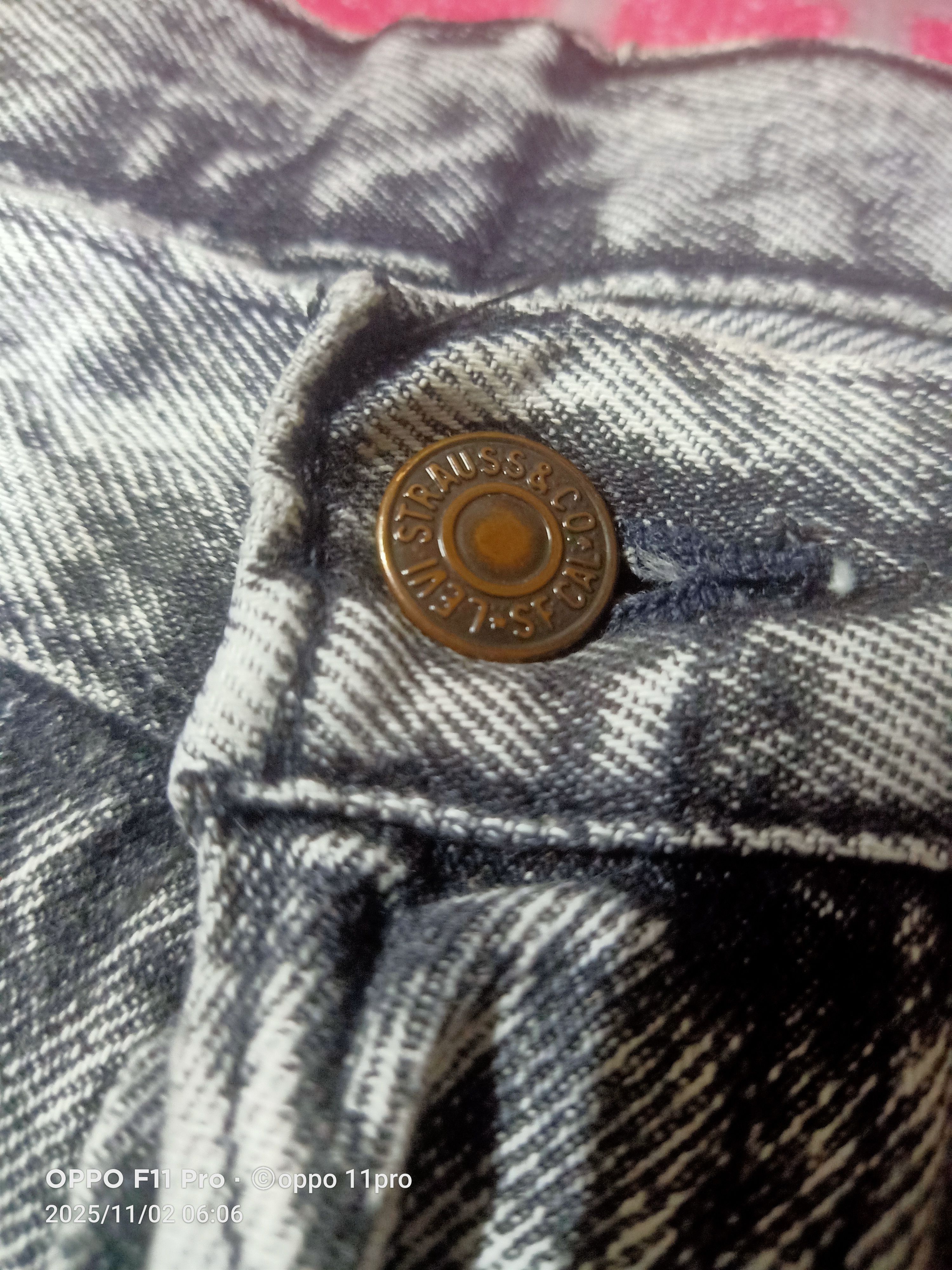 Levi's Vintage Clothing 🌟Levis 501 Denim Stone Wash 80s 🌟 Size US 33 - 13 Thumbnail