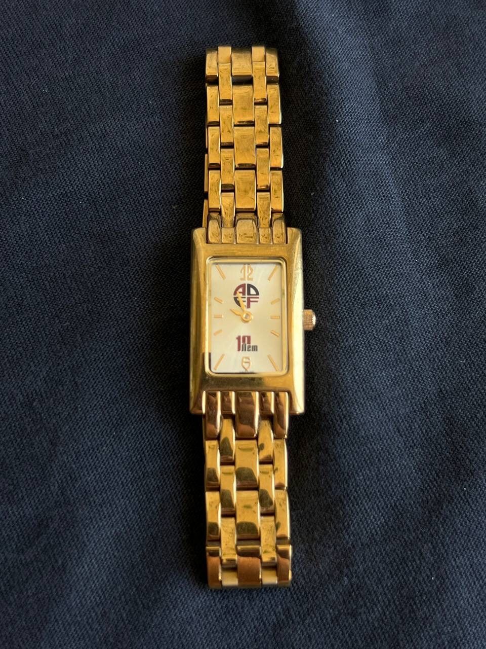 Japanese Brand Vintage Japanese style futuristic Form Tank Gold Link Watch Size ONE SIZE - 3 Thumbnail