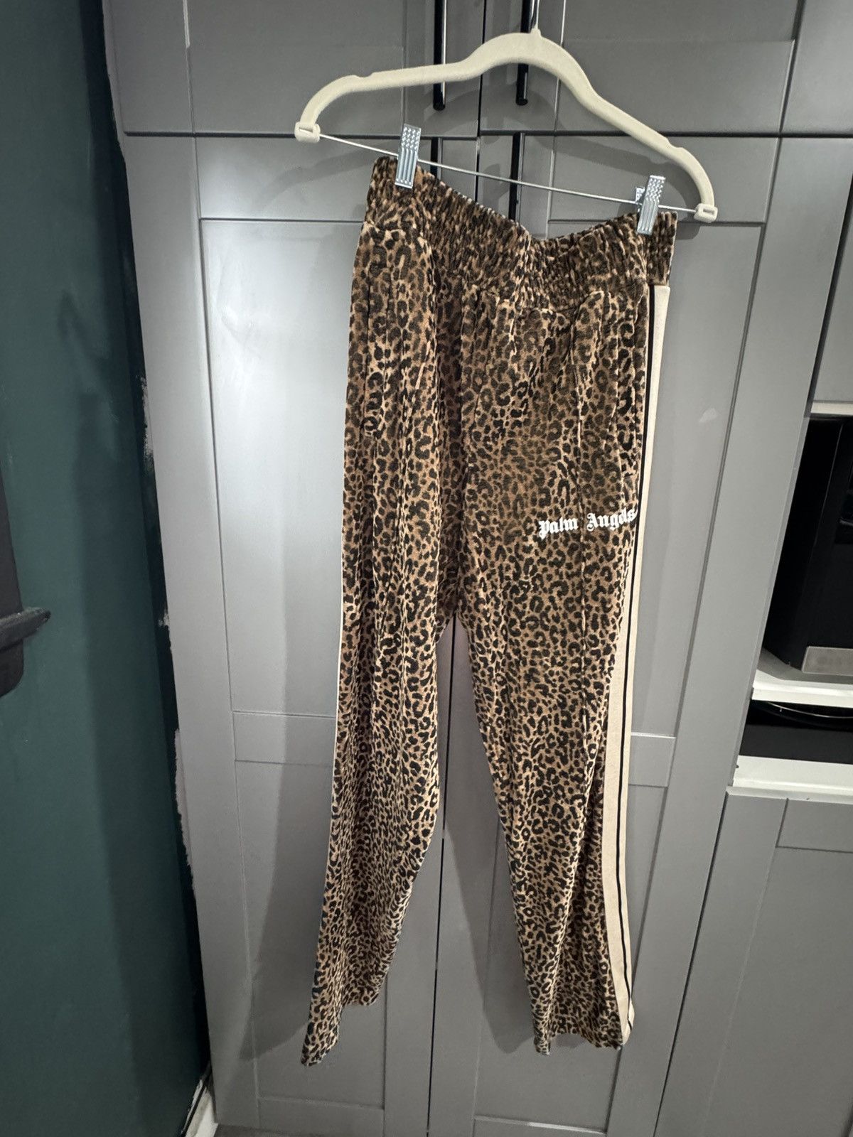 Palm Angels Palm angels animal print sweat pans Size US 34 / EU 50 - 1 Thumbnail