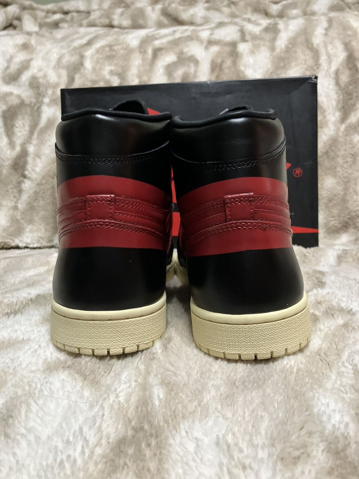 Jordan Brand Sz 11.5m- Air Jordan 1 High Retro OG Defiant Couture- DS/OG Size US 11.5 / EU 44-45 - 5 Thumbnail