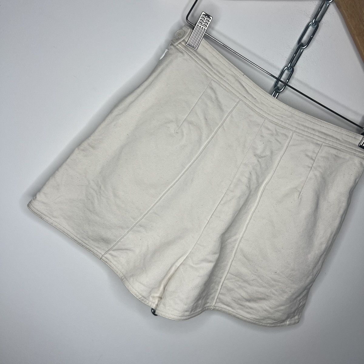 Hermes Hermes Bermuda Shorts Pants Classic Luxury Offwhite Color Size 28" / US 6 / IT 42 - 7 Thumbnail