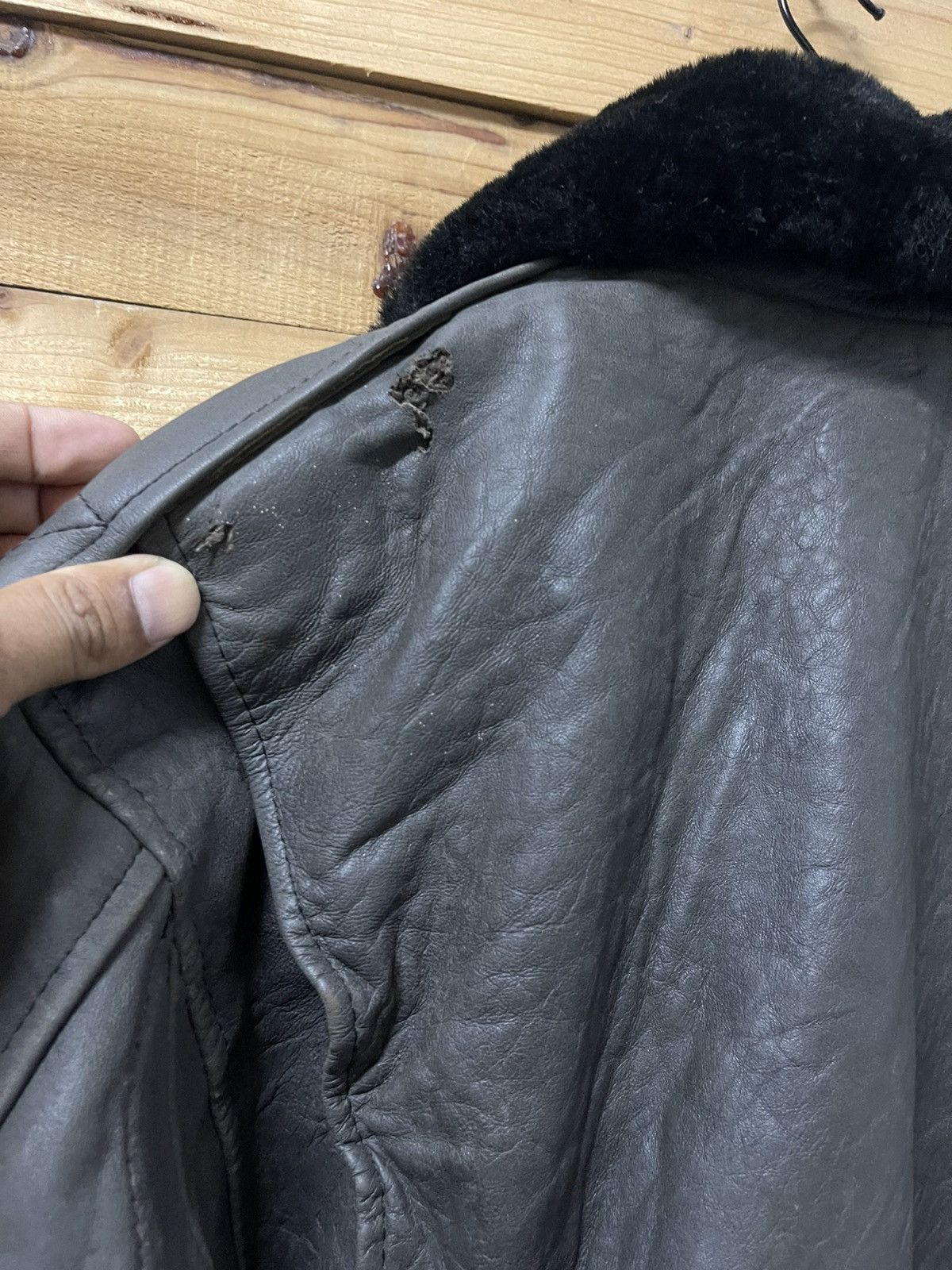 Vintage Vintage u.s armed forces aviator leather jacket Size US M / EU 48-50 / 2 - 10 Thumbnail