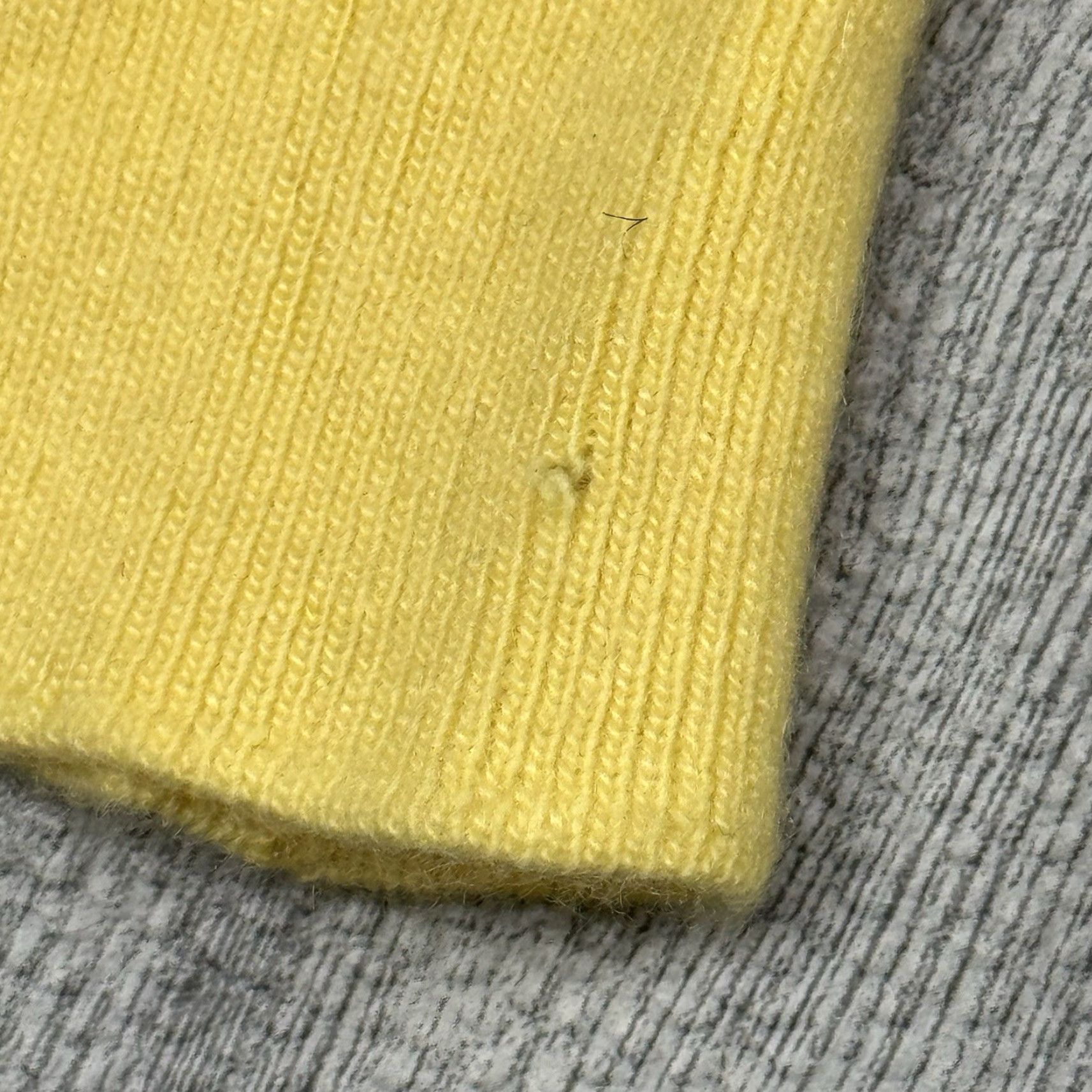 Pringle Of Scotland VINTAGE Pringle of Scotland 100% Cashmere Cardigan Women Size 36 Yellow Classic Retro Size XS / US 0-2 / IT 36-38 - 6 Thumbnail