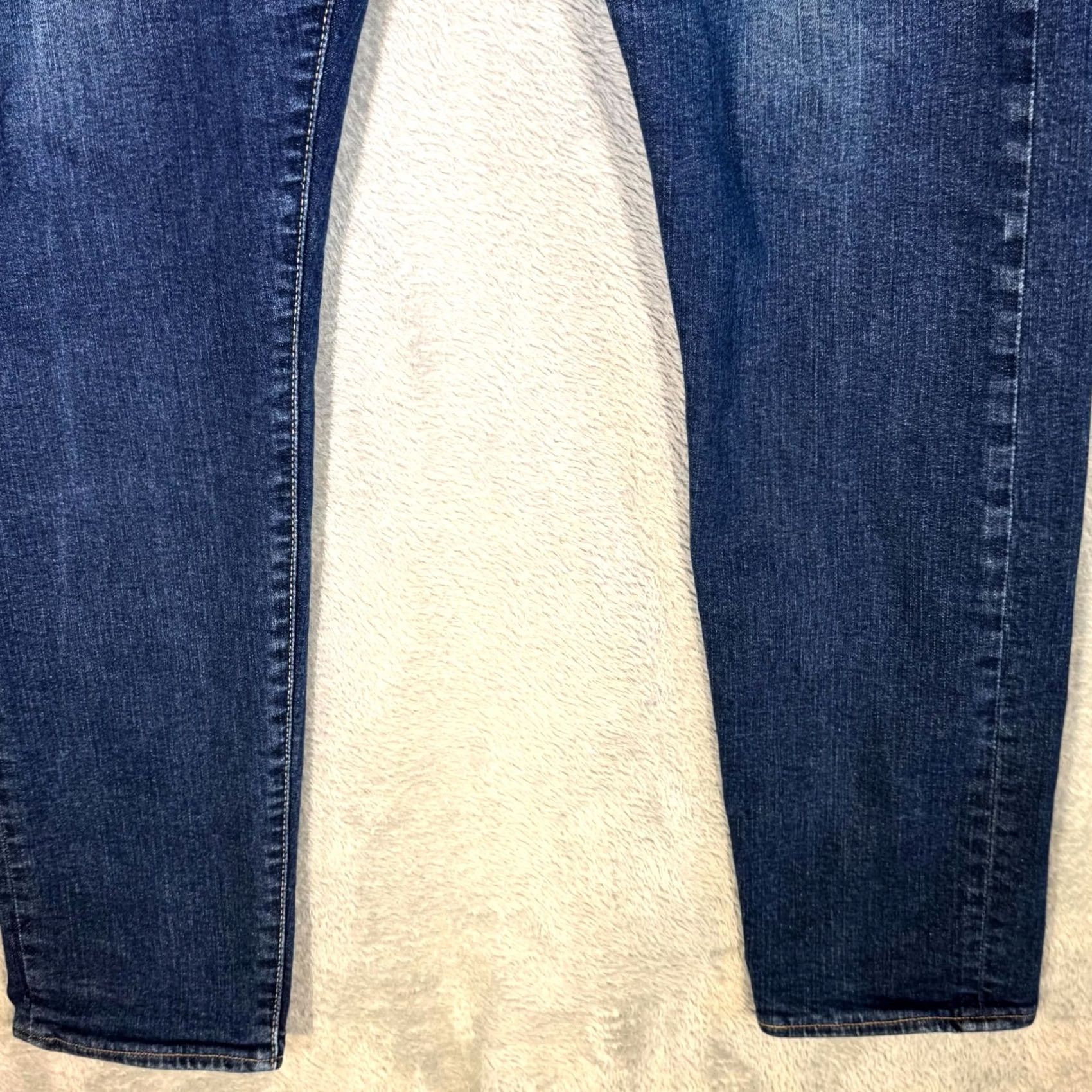 Levi's Levi’s 519 Men’s Jeans Straight Blue Denim Mid-Rise 38x34 Regular Fit Mens Jeans Regular Levi’s 519 Straight Leg Jeans Blue Denim Mid-Rise 38x34 Size US 38 / EU 54 - 5 Thumbnail