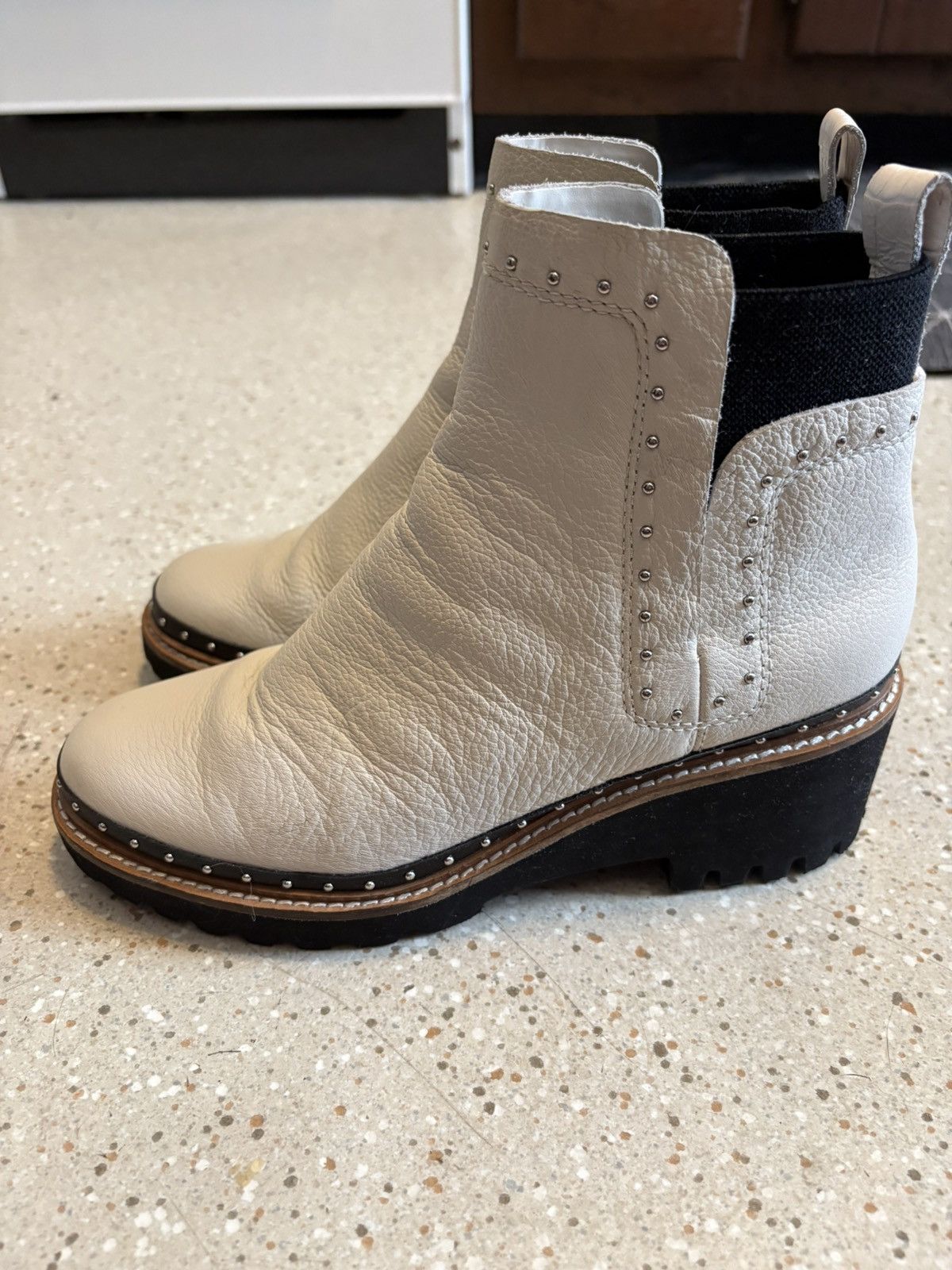 Dolce Vita White Studded Leather Boots Platform Lug Sole Size 7.5 Trend Size US 7.5 / IT 37.5 - 4 Thumbnail